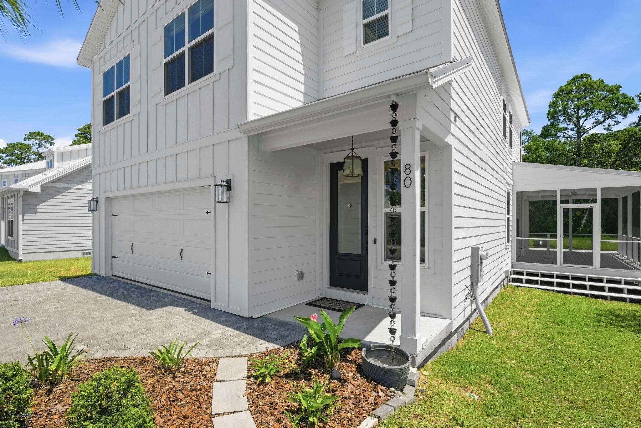 Daxton On The Bay - Residential