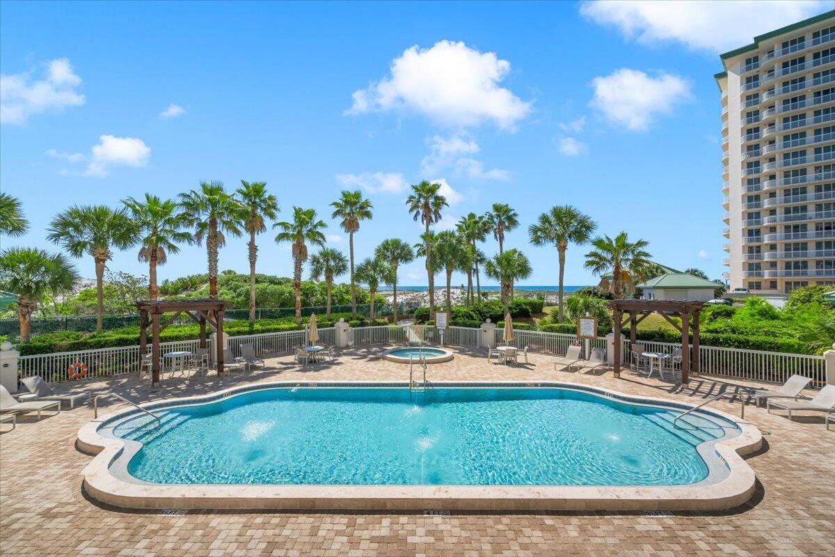 SILVER SHELLS BEACH RESORT - Residential
