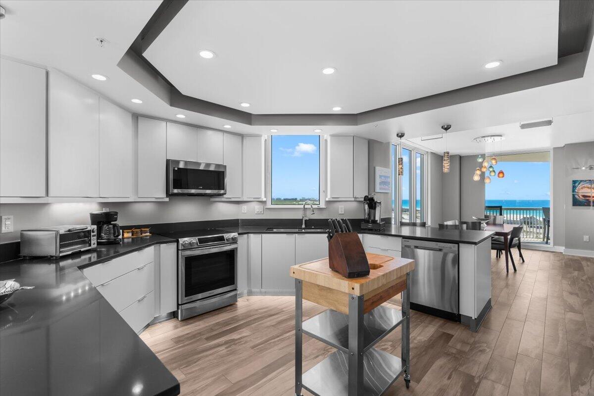 SILVER SHELLS BEACH RESORT - Residential