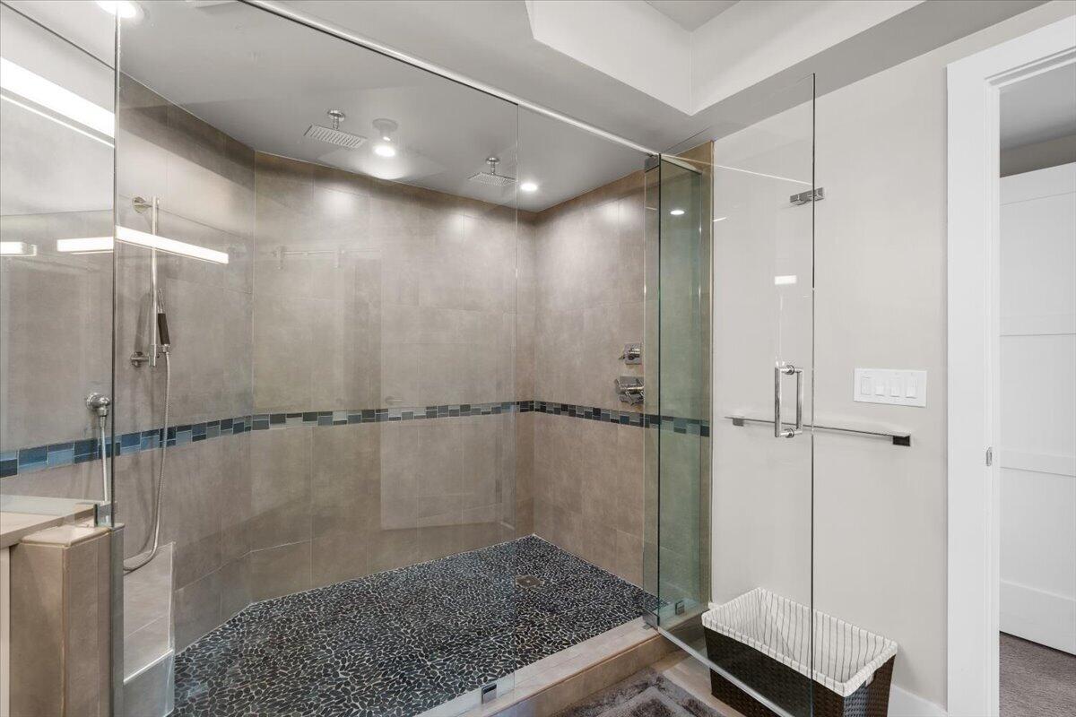 SILVER SHELLS BEACH RESORT - Residential