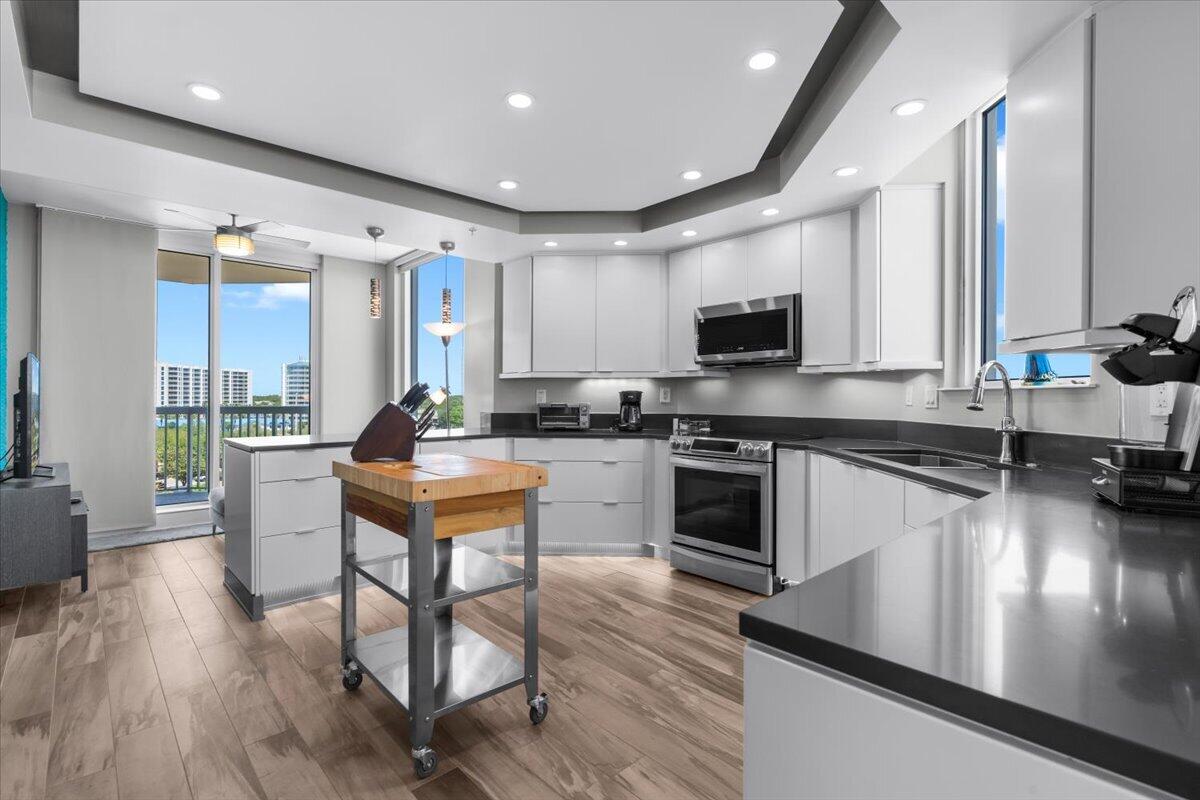 SILVER SHELLS BEACH RESORT - Residential