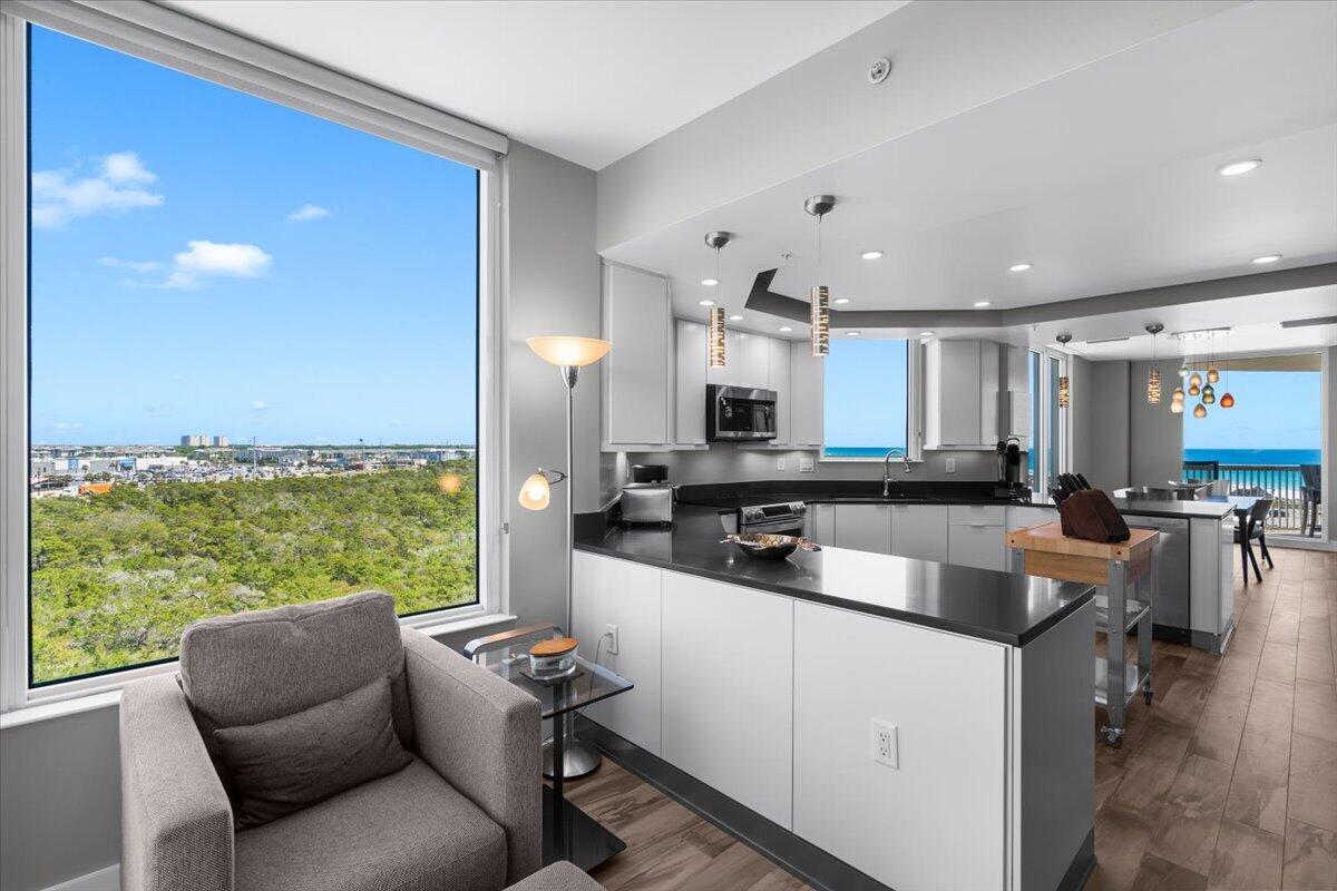 SILVER SHELLS BEACH RESORT - Residential