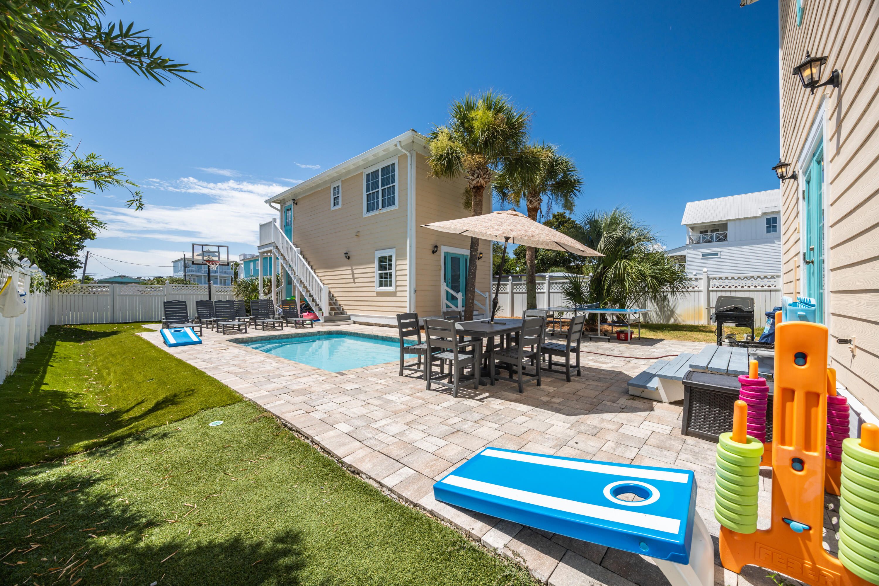 CRYSTAL BEACH - Residential