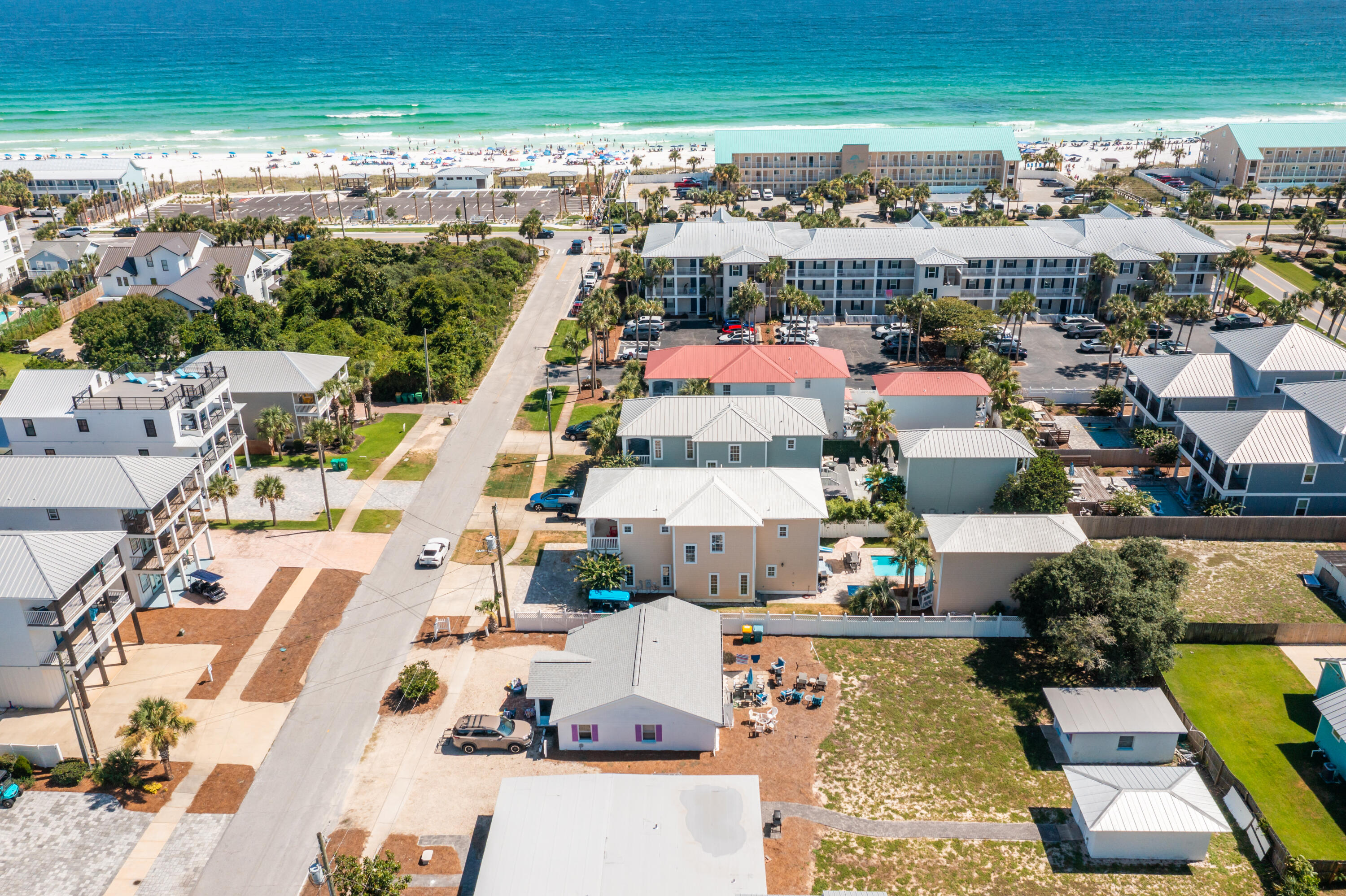 CRYSTAL BEACH - Residential