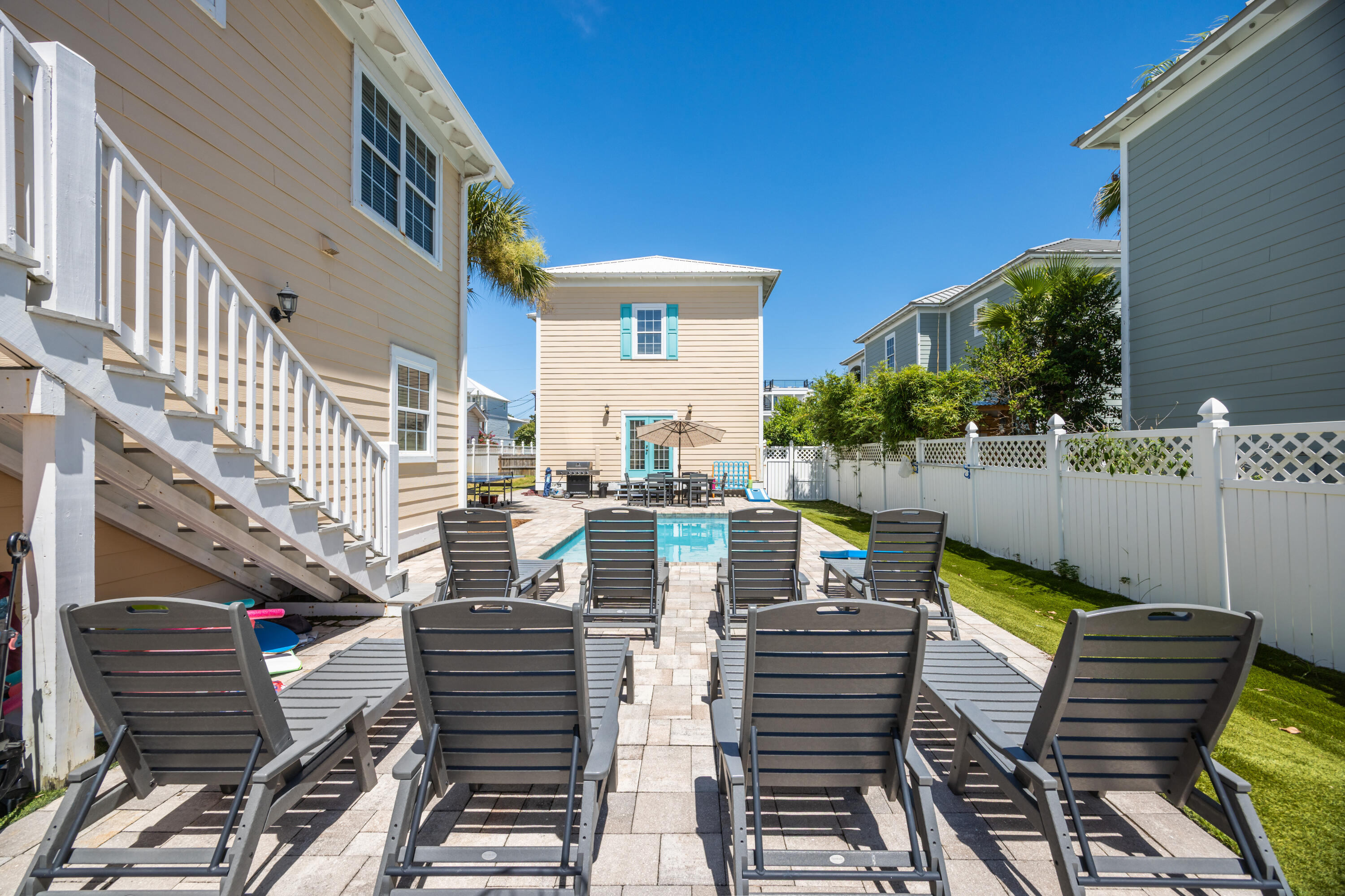 CRYSTAL BEACH - Residential
