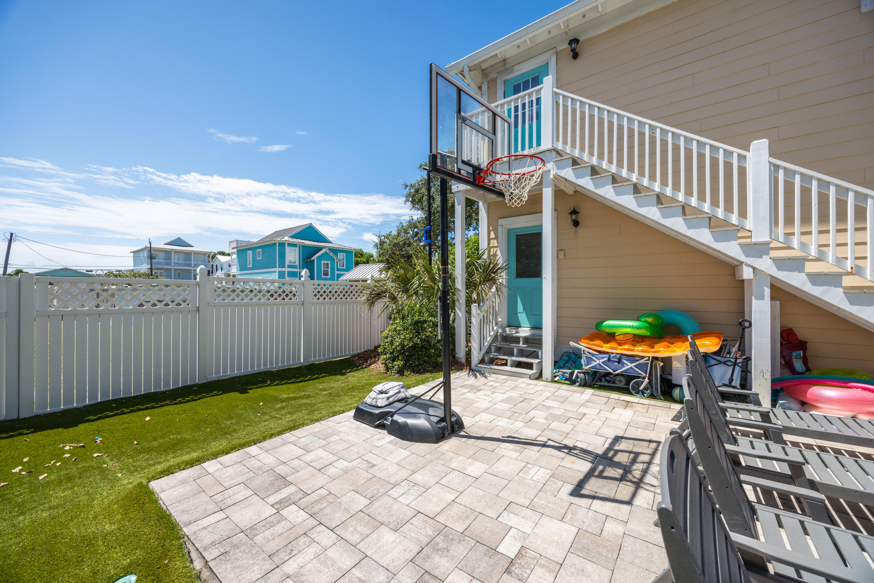CRYSTAL BEACH - Residential