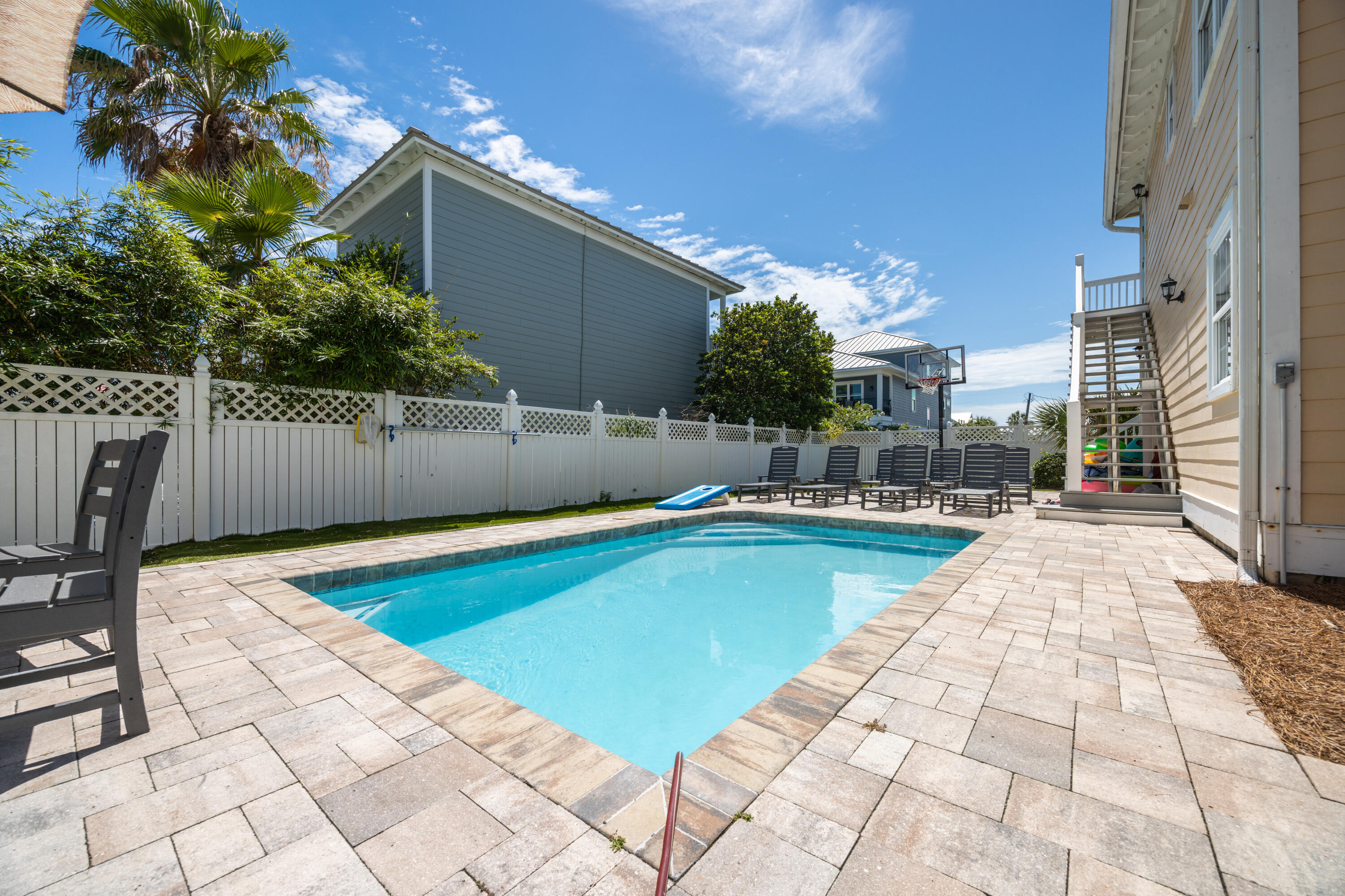 CRYSTAL BEACH - Residential