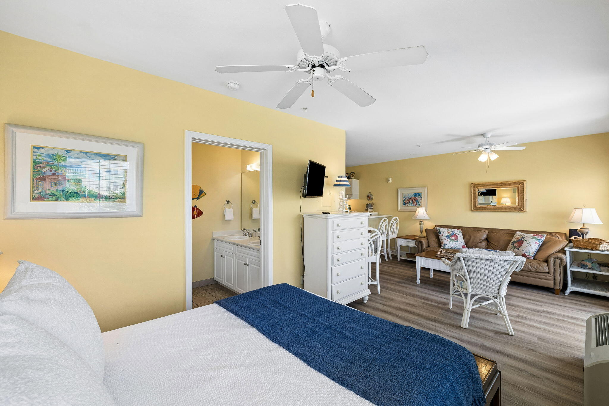 INN AT GULF PLACE - Residential