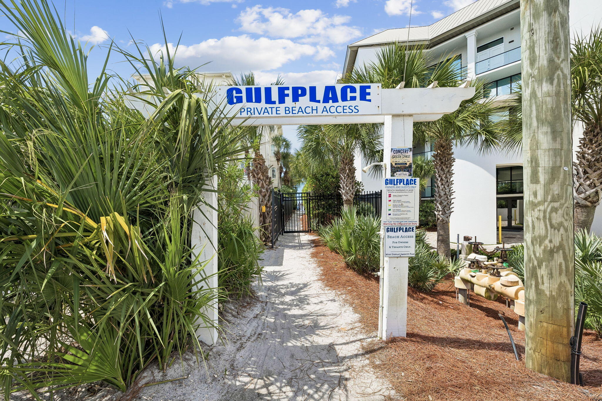 INN AT GULF PLACE - Residential