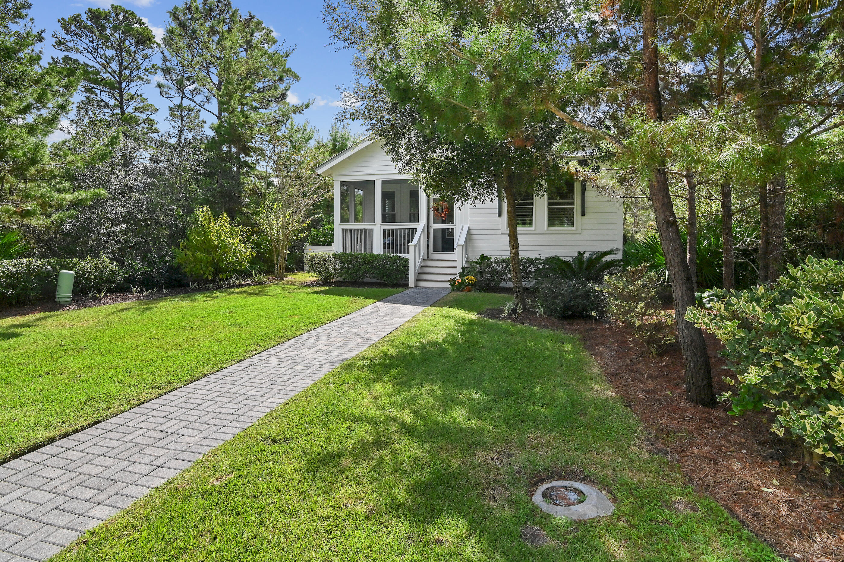 GRAYTON BAYOU - Residential