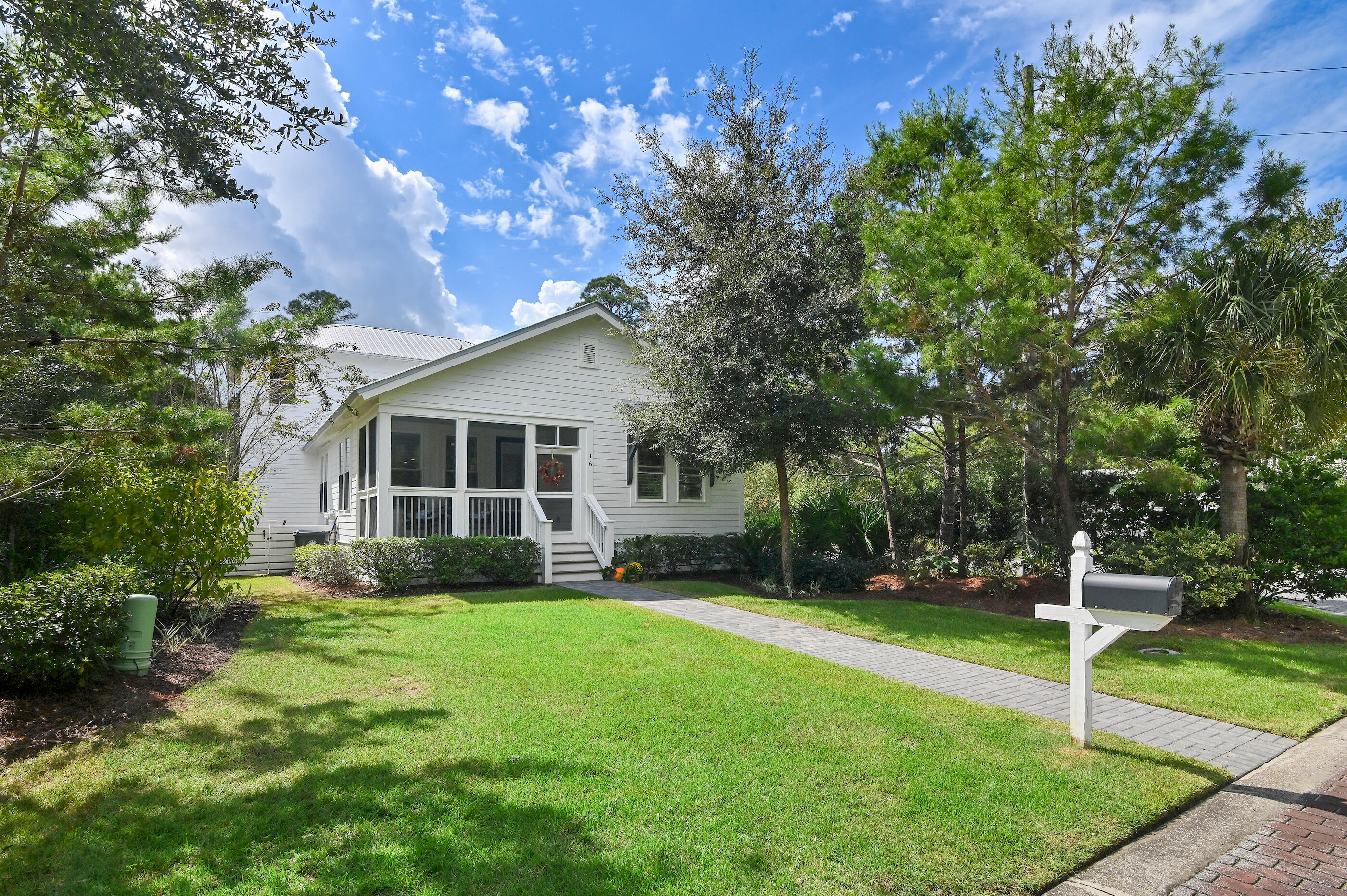 GRAYTON BAYOU - Residential