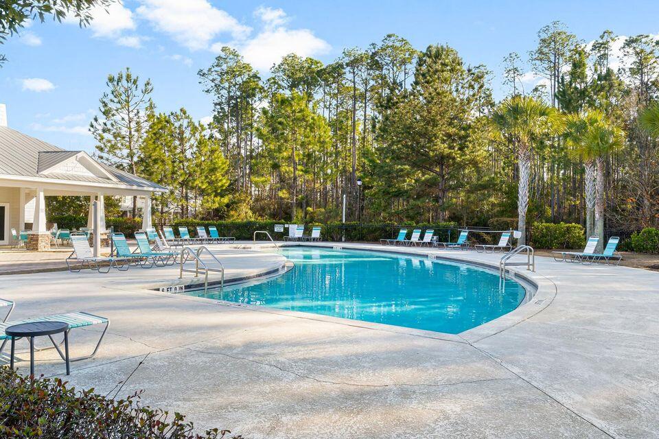 VERANDAS AT FREEPORT - Residential Lease