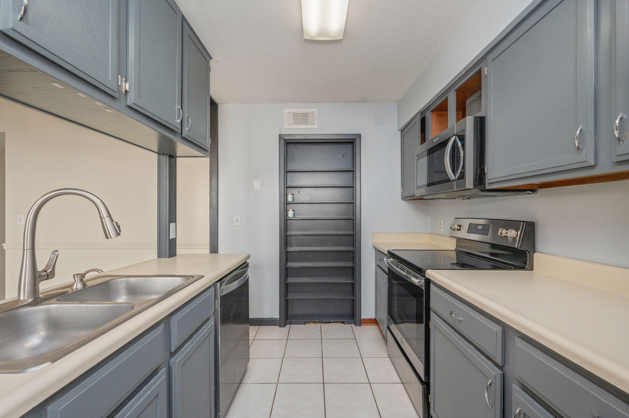 CEDAR RIDGE - Residential