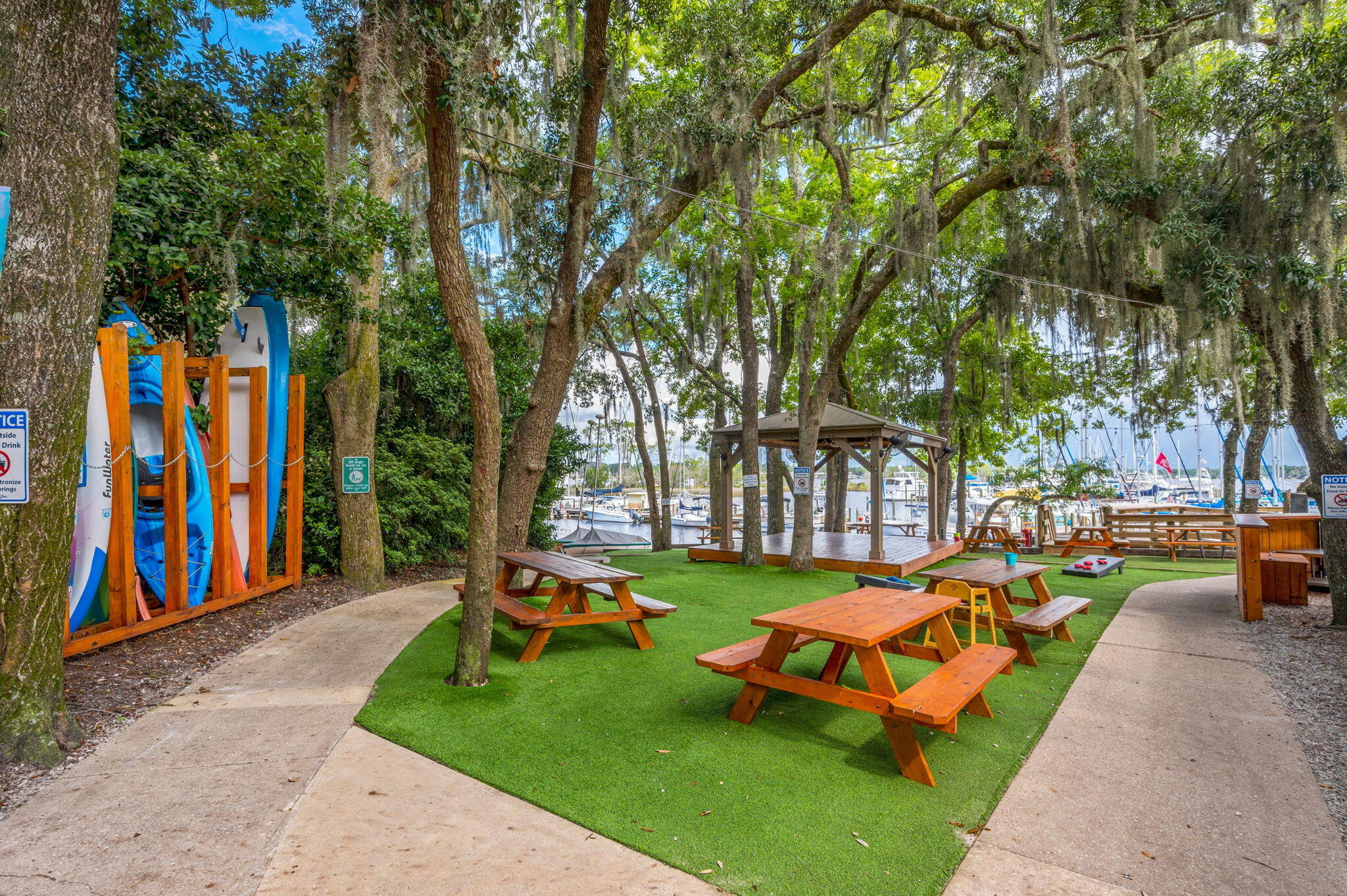 LAKESIDE CONDO AT BLUEWATER BAY - Residential