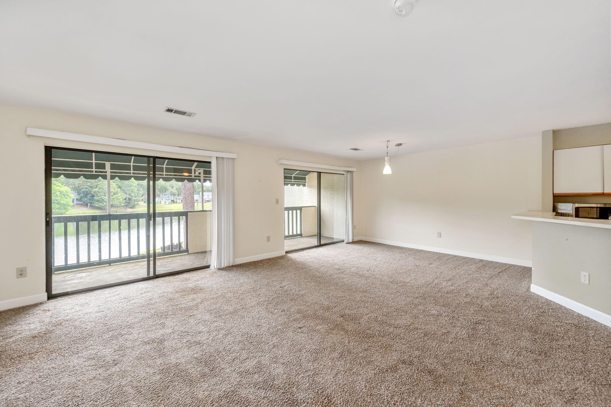 LAKESIDE CONDO AT BLUEWATER BAY - Residential