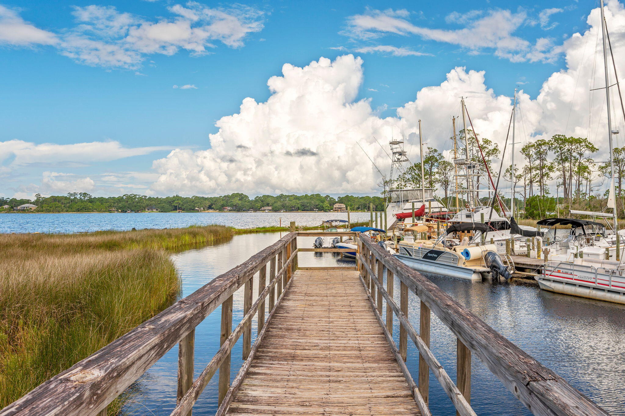LAKESIDE CONDO AT BLUEWATER BAY - Residential