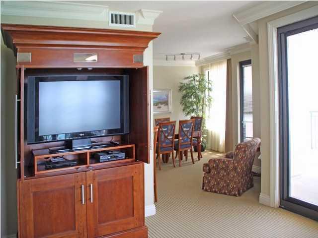 EMERALD GRANDE - Residential