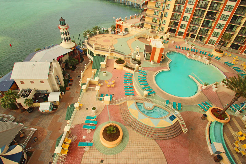 EMERALD GRANDE - Residential