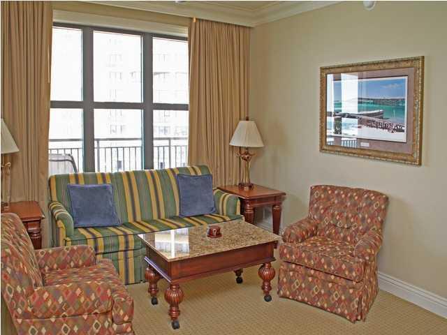 EMERALD GRANDE - Residential