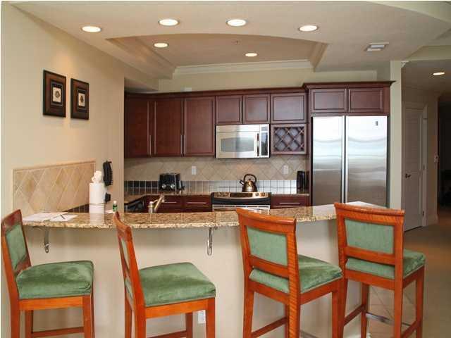 EMERALD GRANDE - Residential