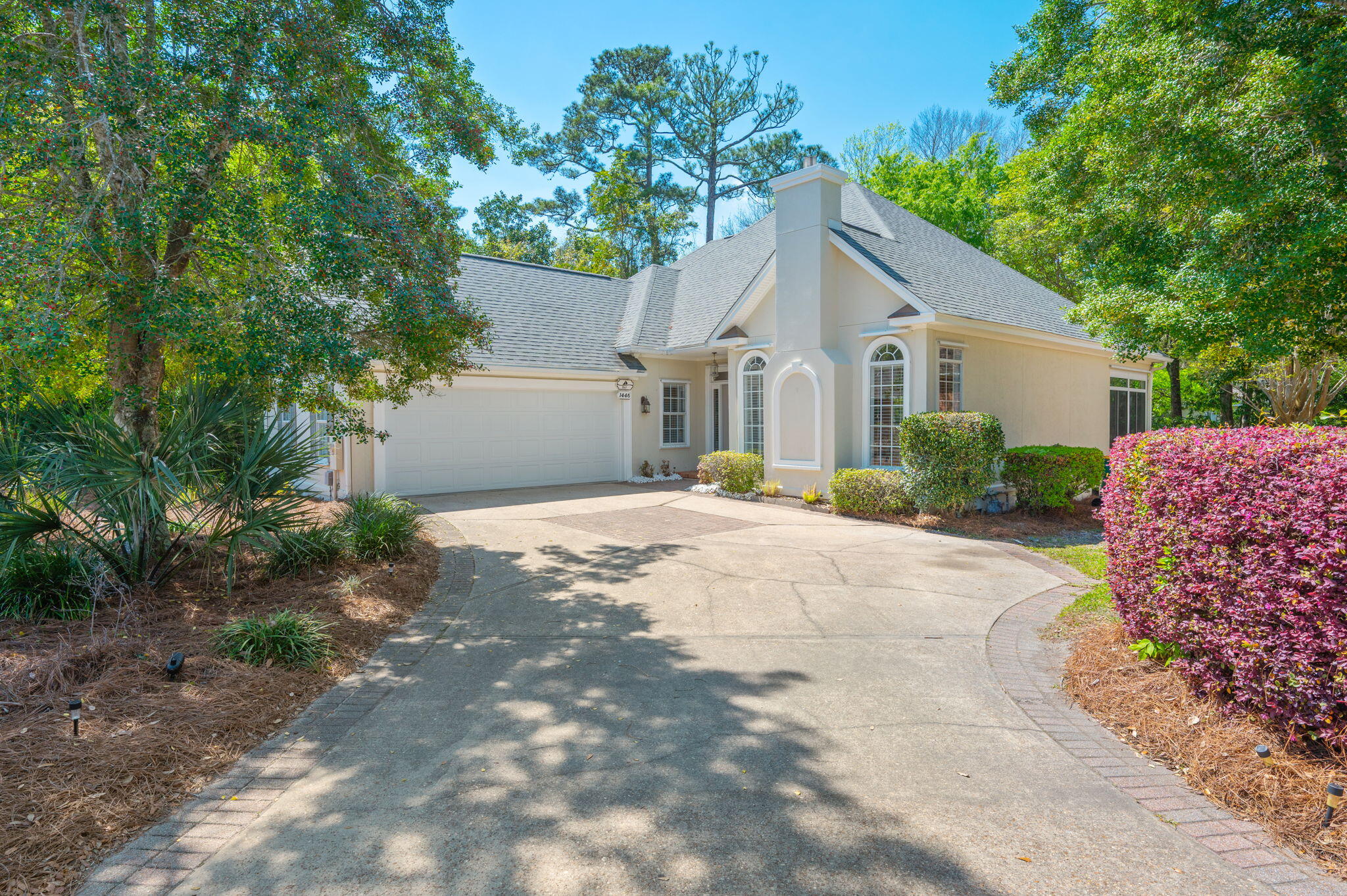 OAKMONT PLACE - Residential