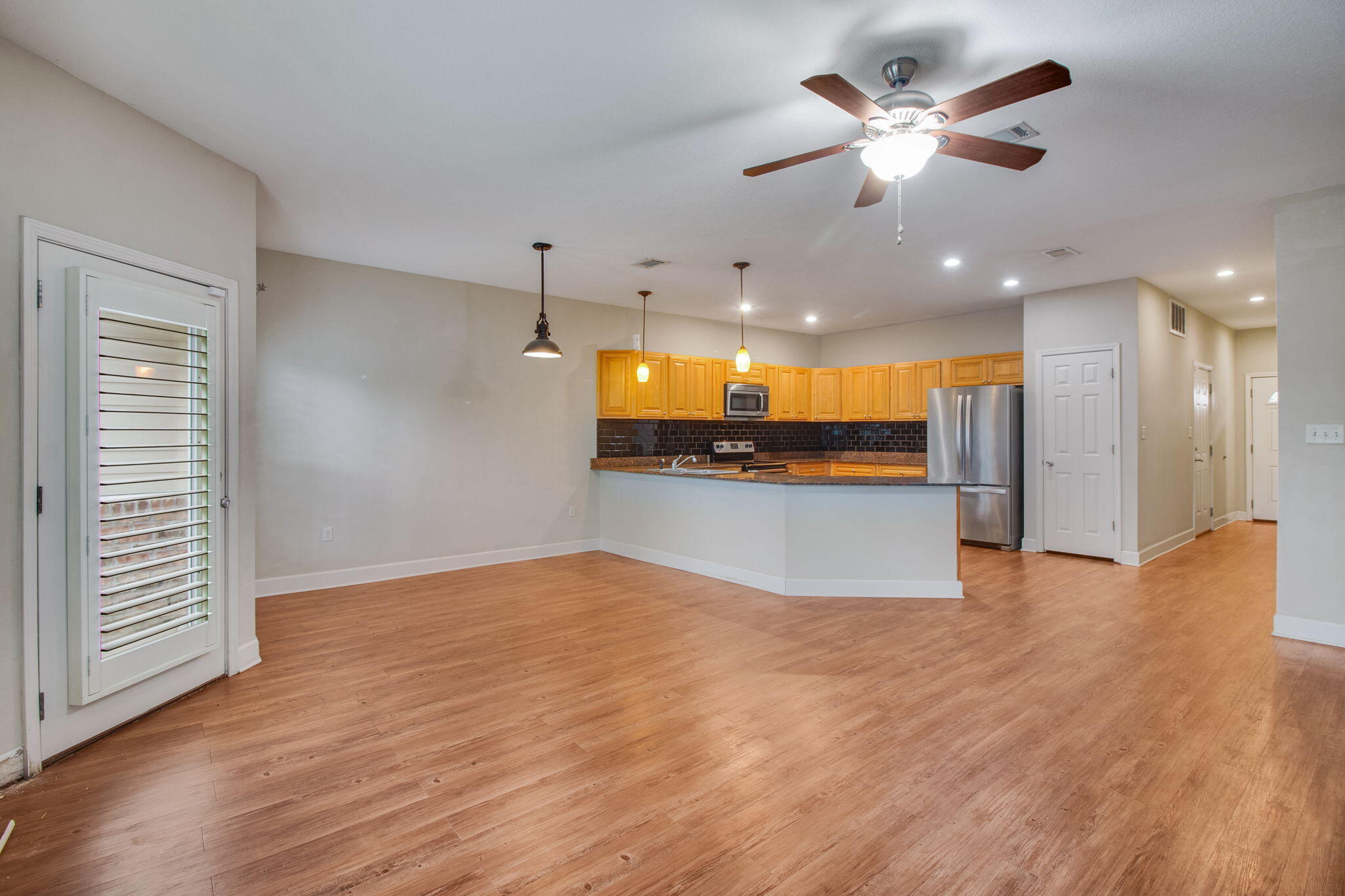 ARBOR LAKE - Residential Lease