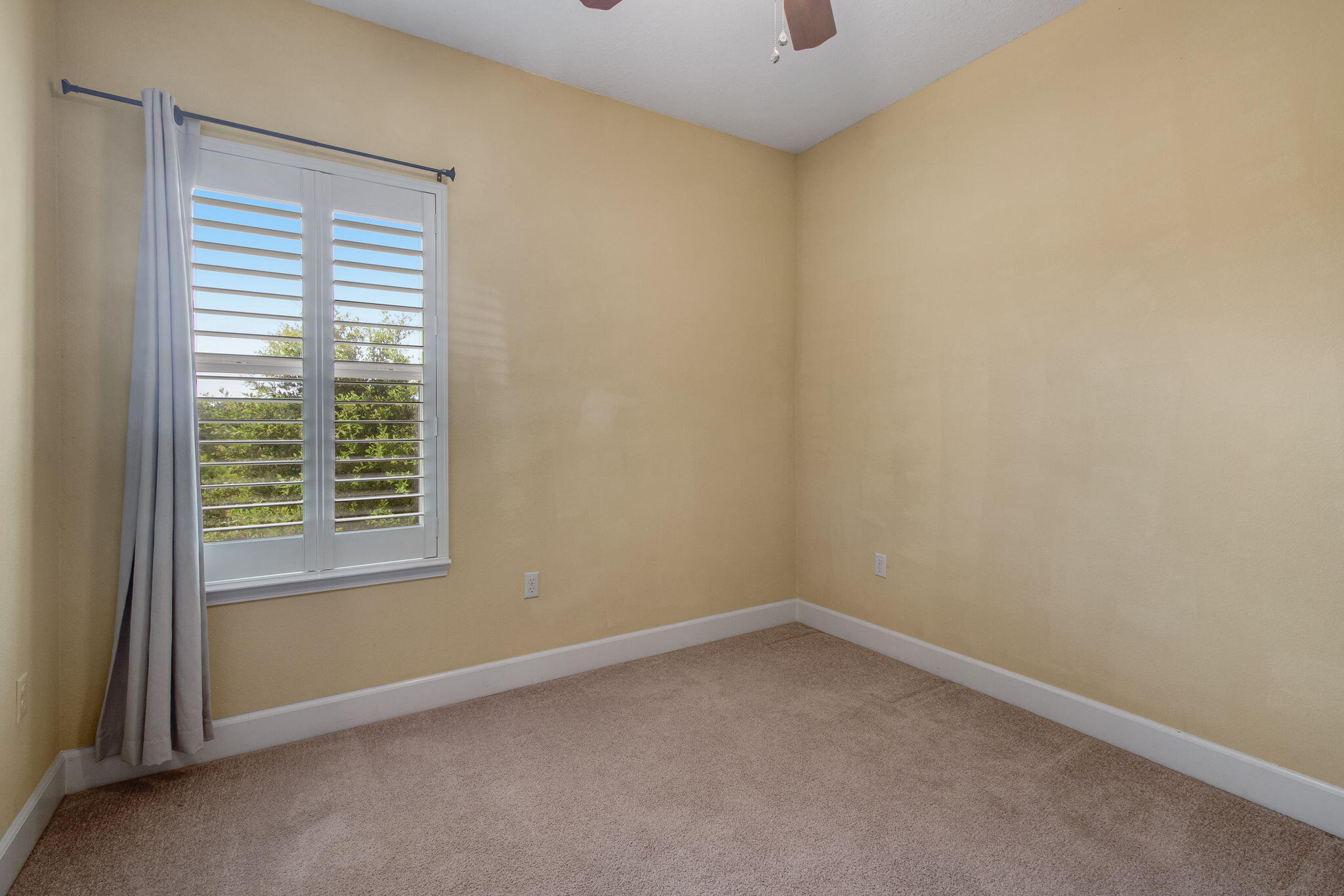 ARBOR LAKE - Residential Lease