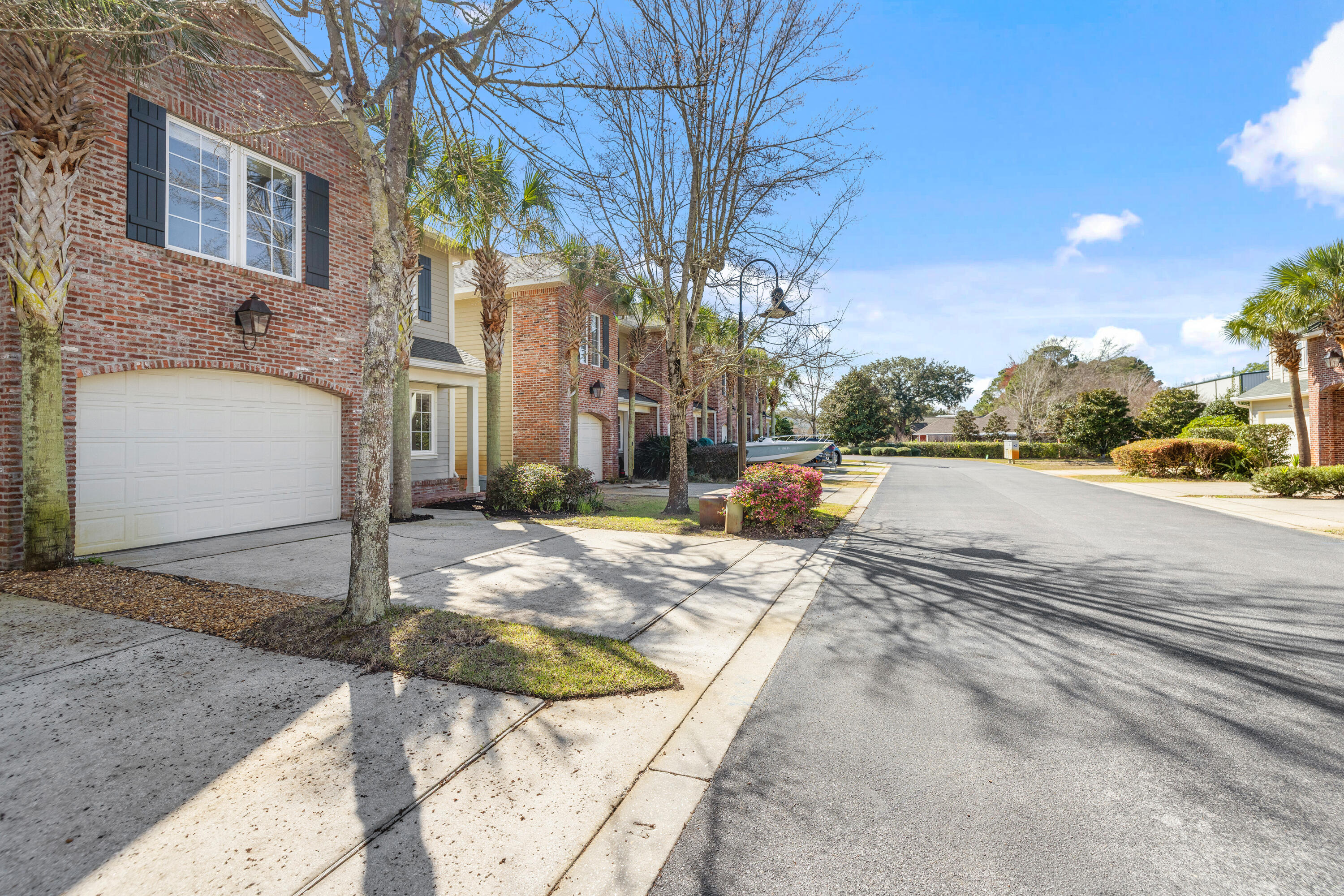 MARINA LANDING - Residential