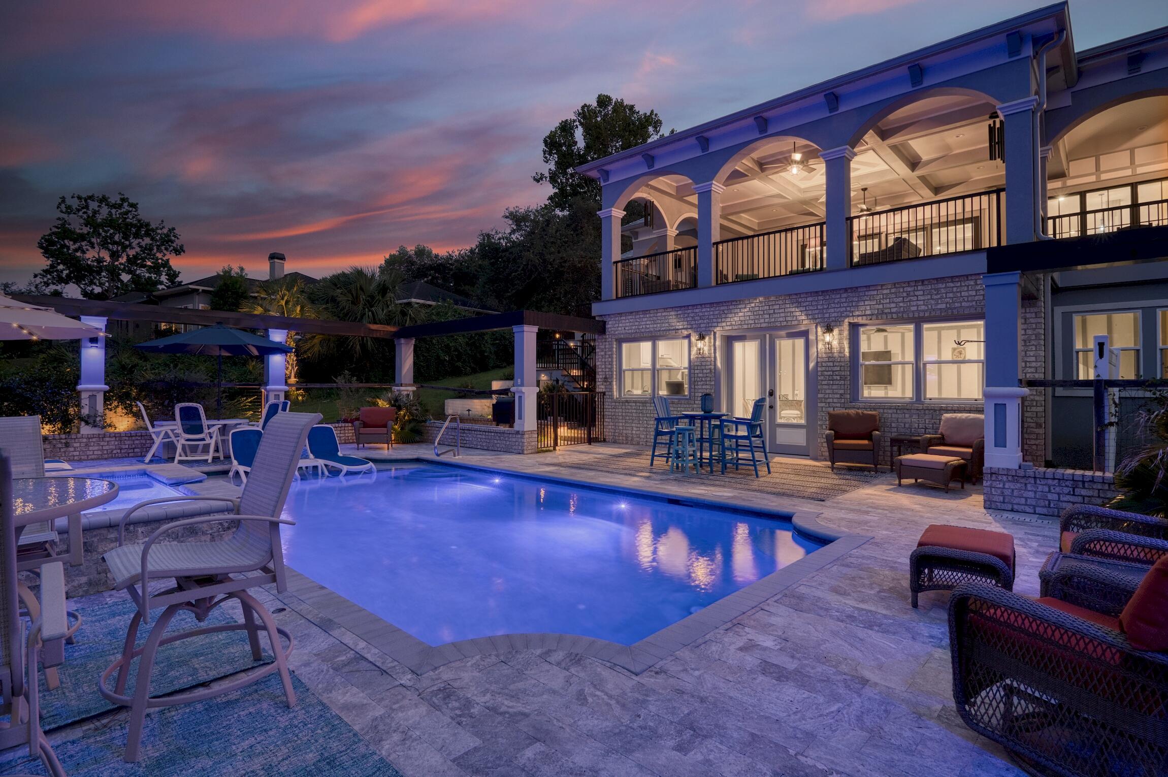 COUNTRY CLUB HILLS - Residential