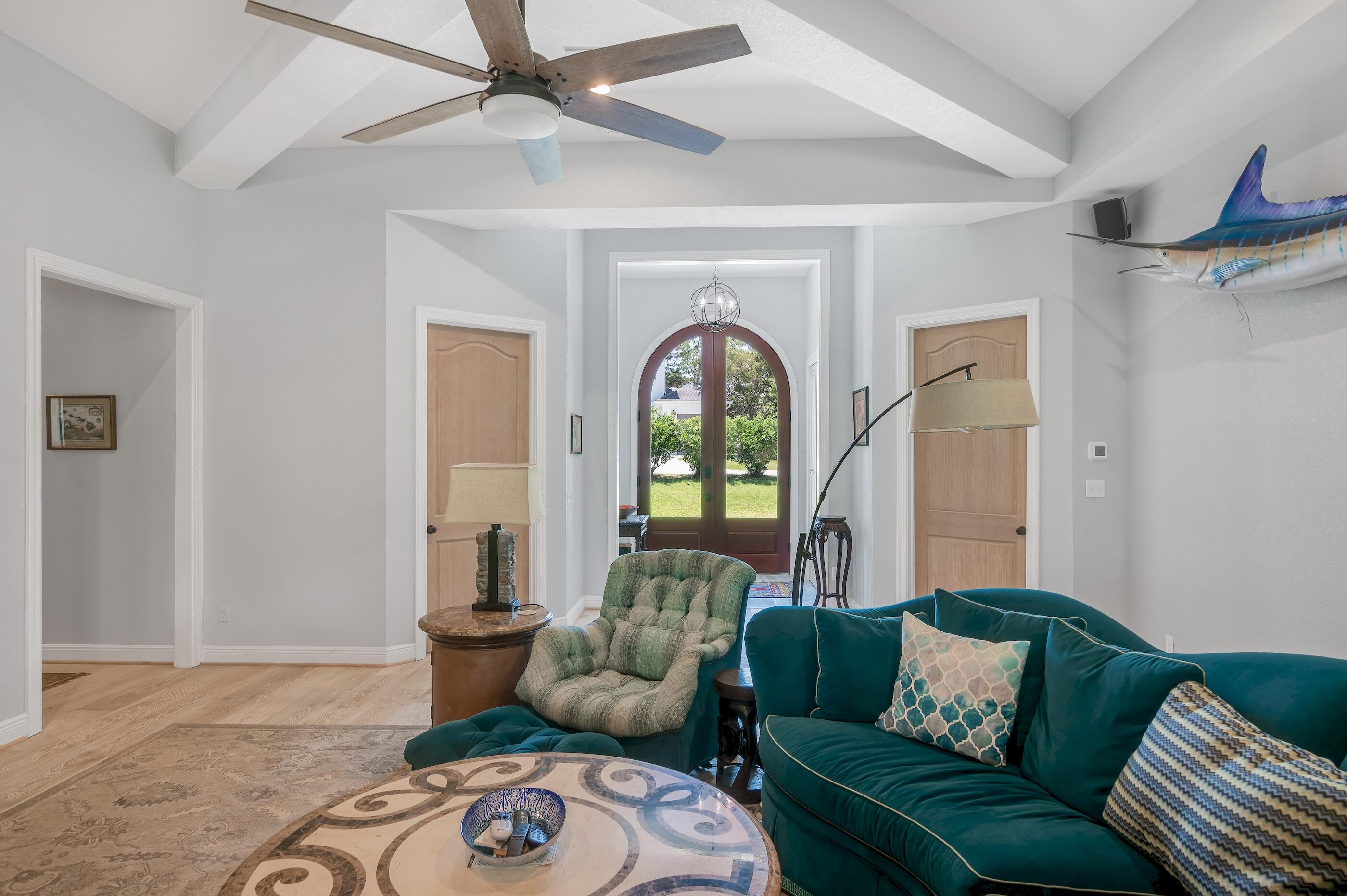 COUNTRY CLUB HILLS - Residential