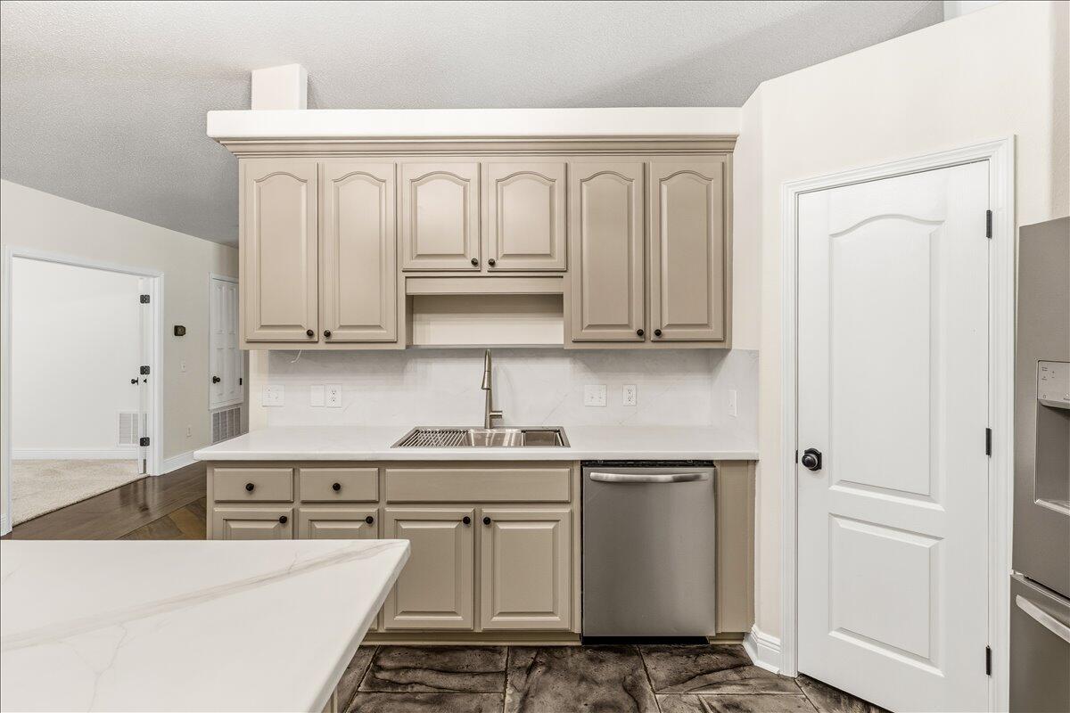 FOX VALLEY - Residential