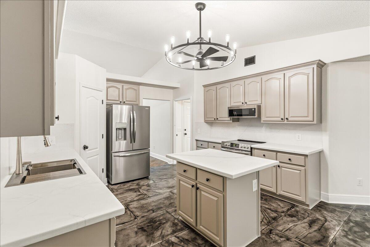 FOX VALLEY - Residential