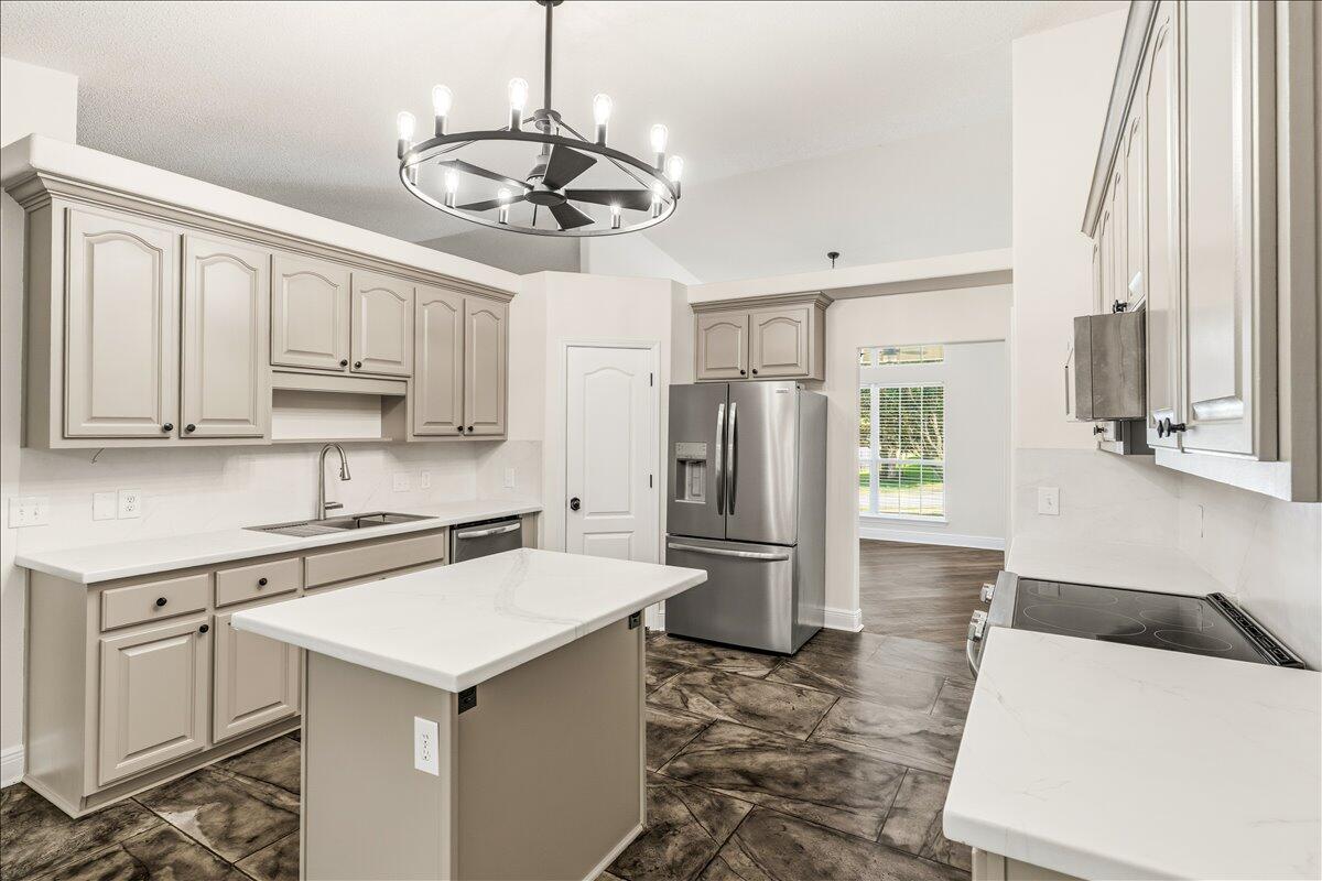 FOX VALLEY - Residential