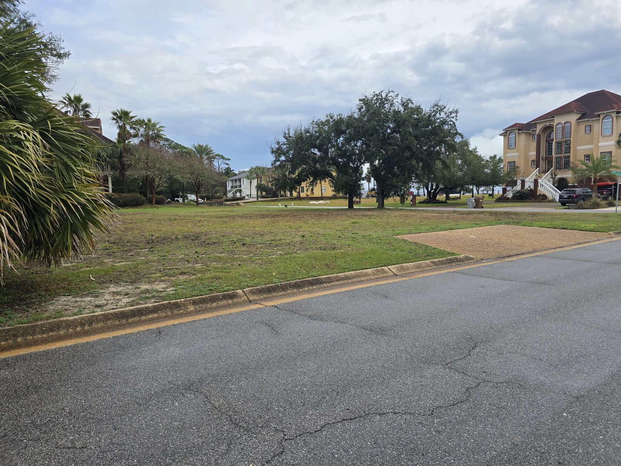 TIGER POINT VILLAGE - Land