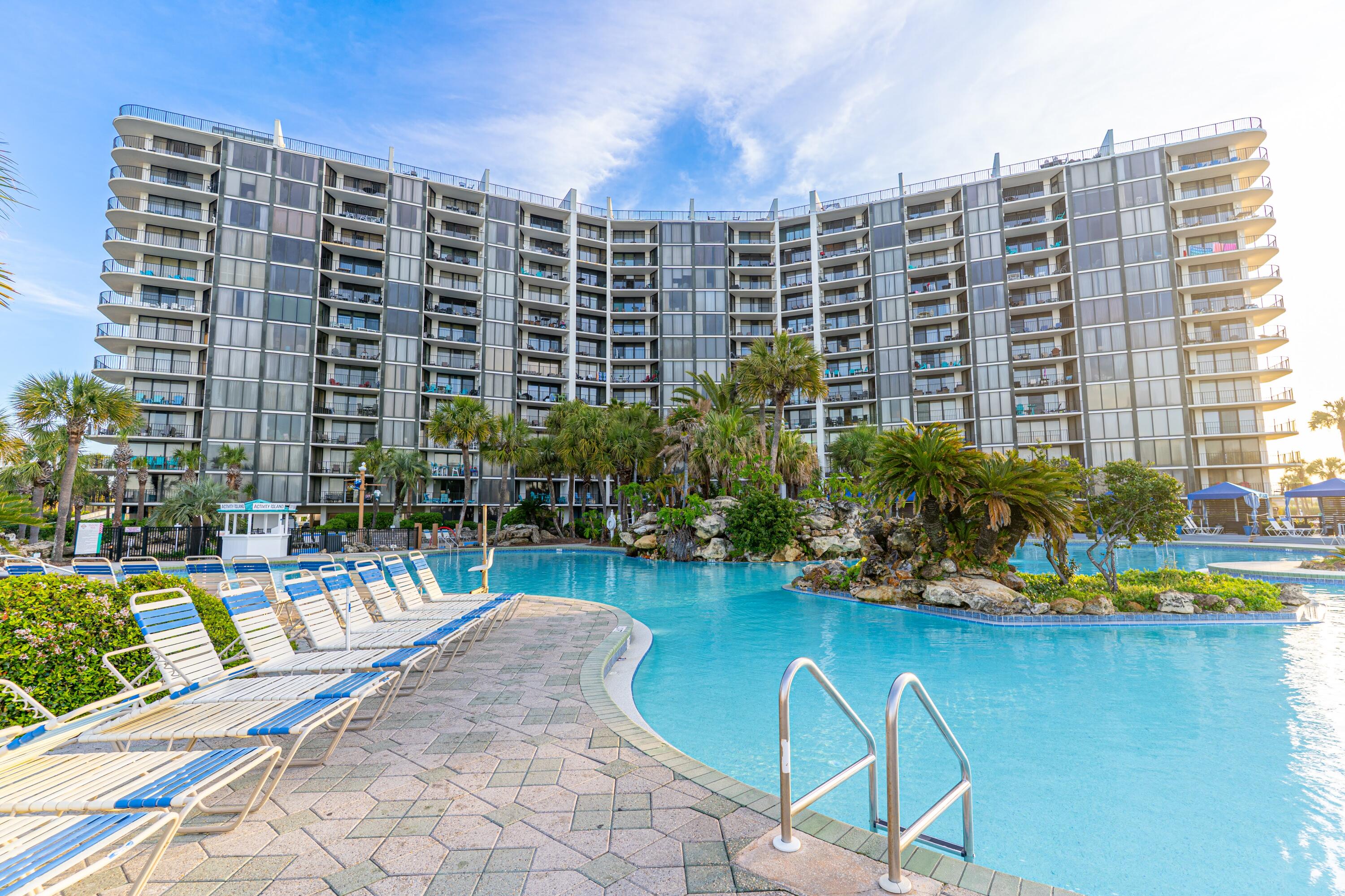 EDGEWATER GOLF VILLAS 3A CONDO - Residential