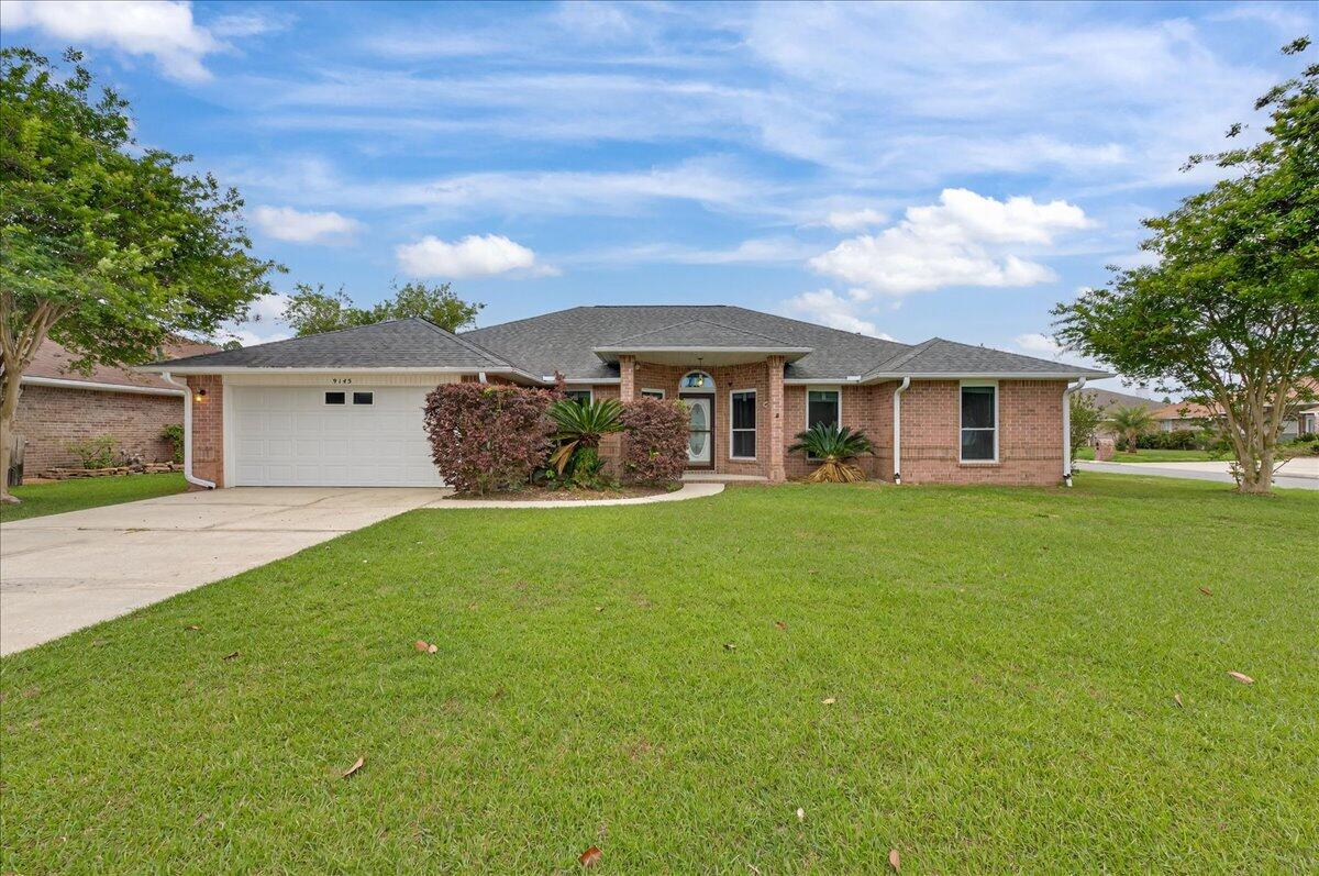 LILLIAN WOODS - Residential