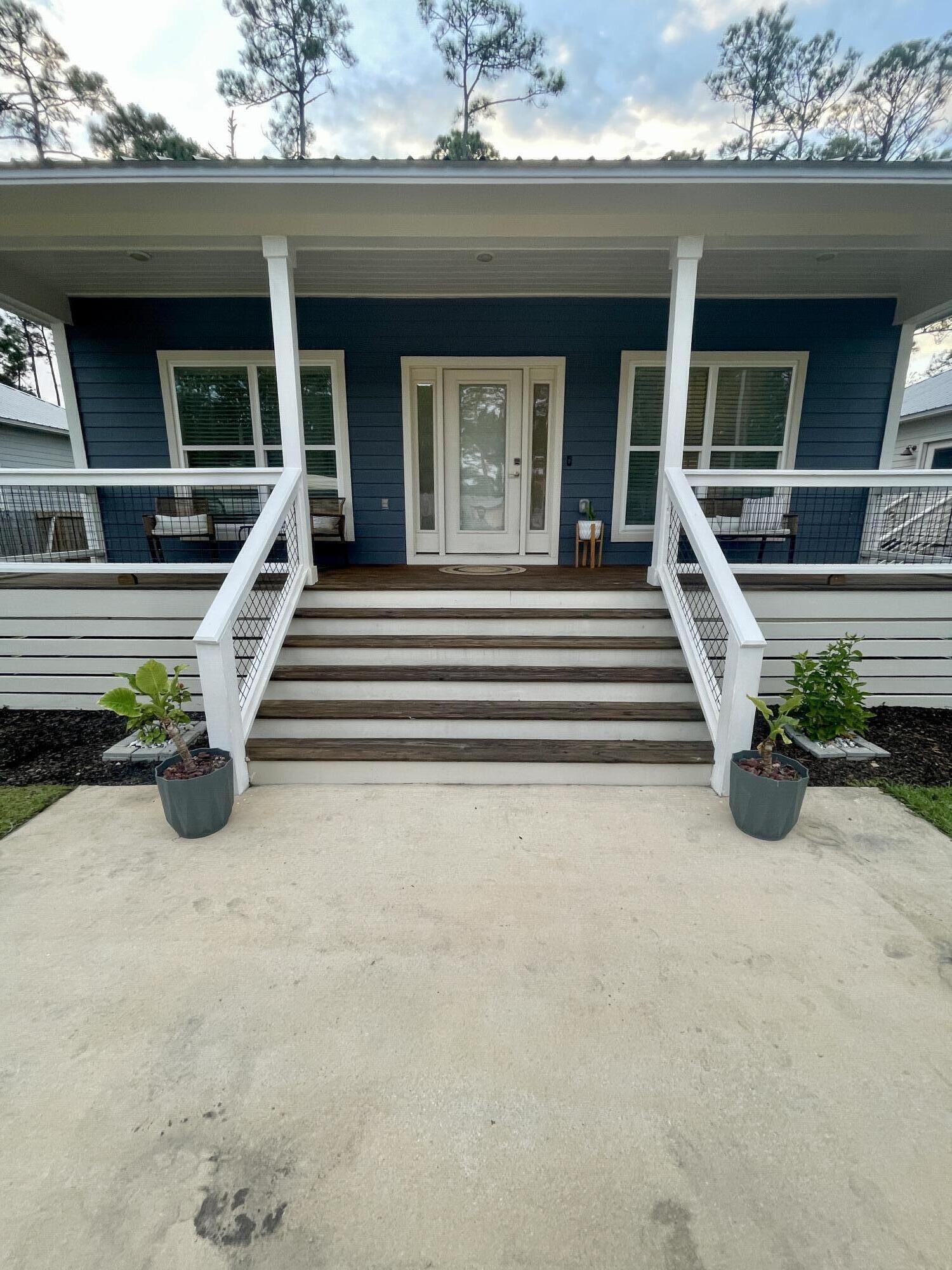 TOWN OF SANTA ROSA - Residential Lease