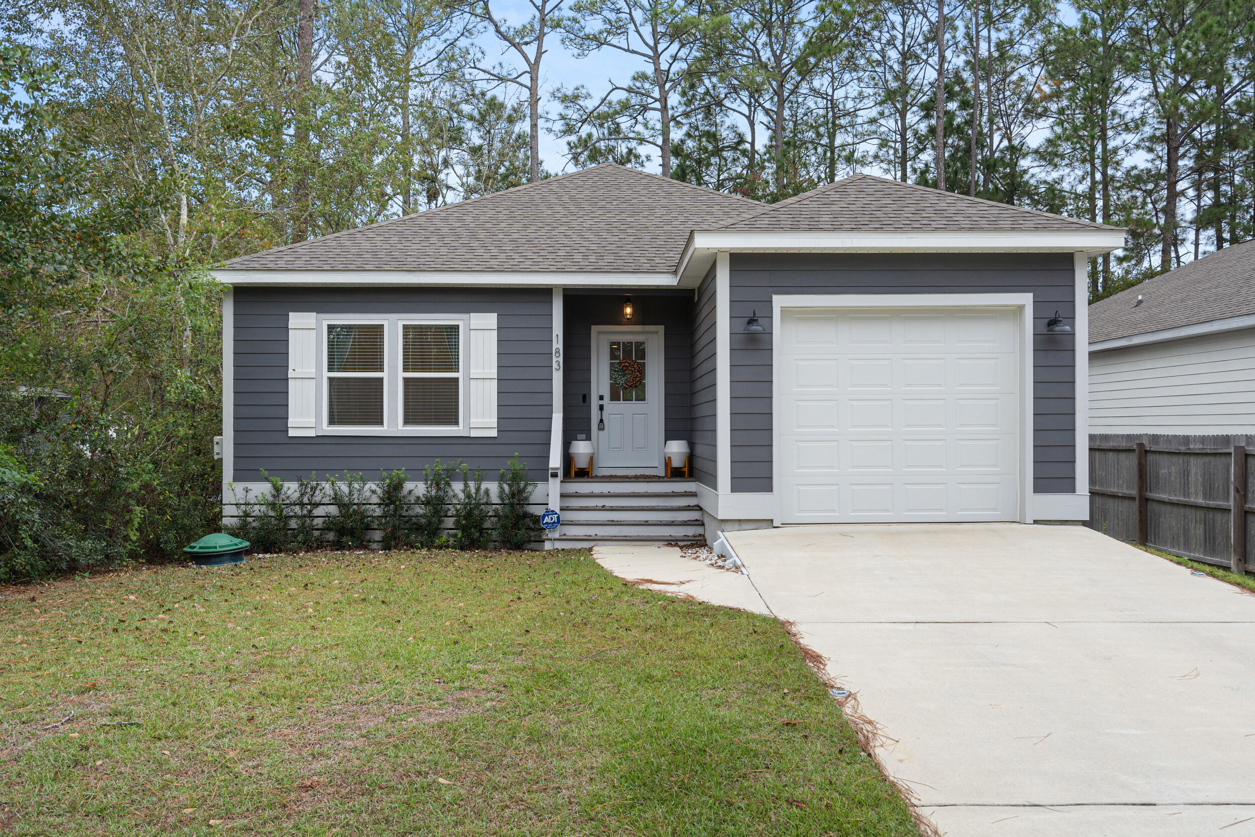 TOWN OF SANTA ROSA - Residential