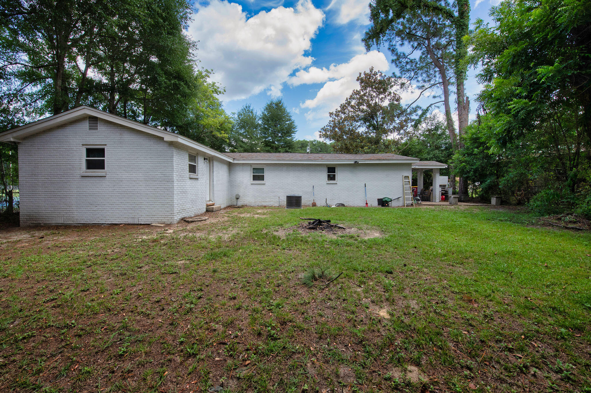 FAIRVIEW S/D OF CV LOTS 17 & 18 BLK 2 - Residential