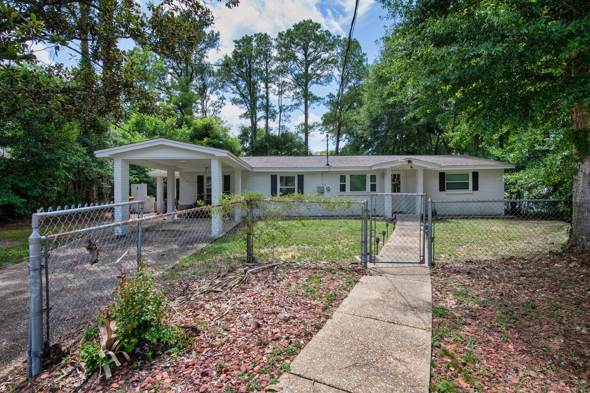 FAIRVIEW S/D OF CV LOTS 17 & 18 BLK 2 - Residential