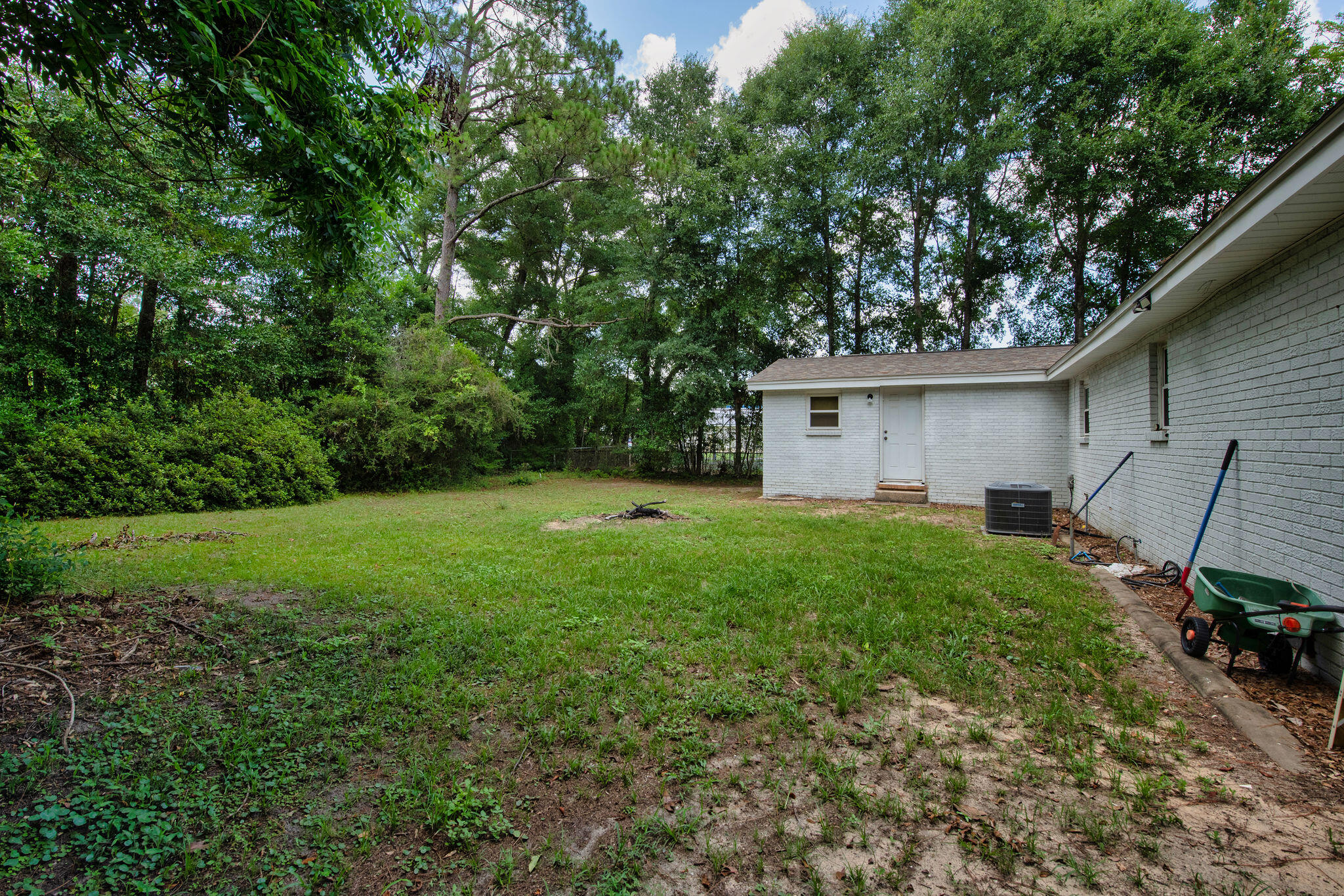 FAIRVIEW S/D OF CV LOTS 17 & 18 BLK 2 - Residential
