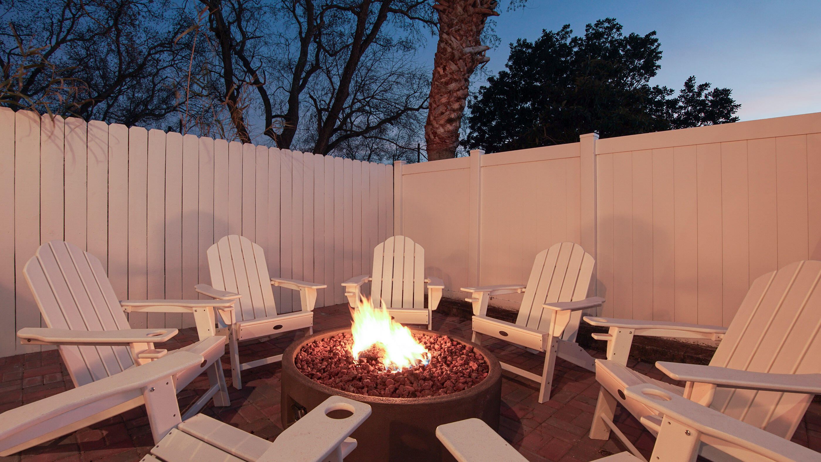 LAGUNA BEACH - Residential