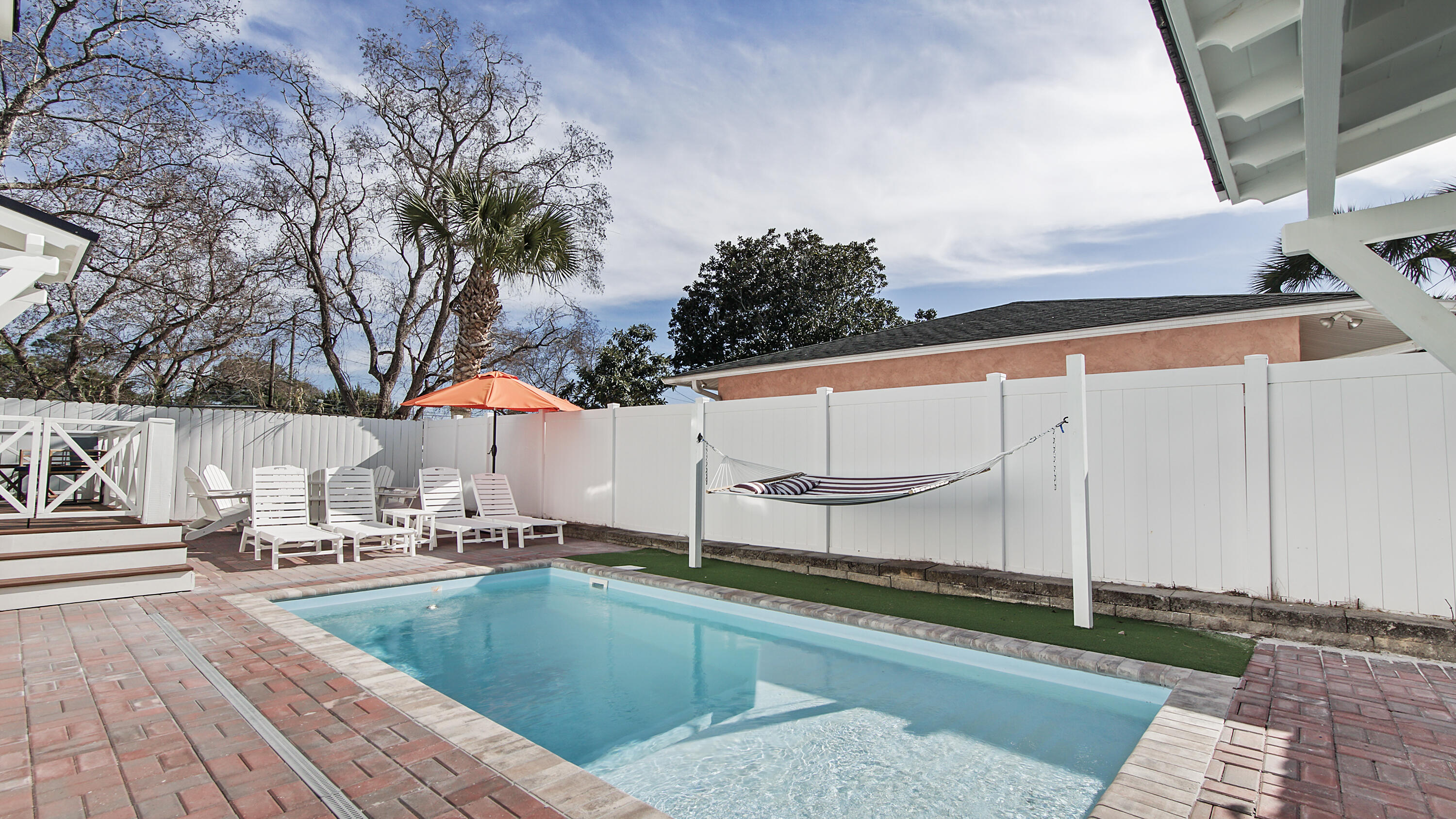 LAGUNA BEACH - Residential