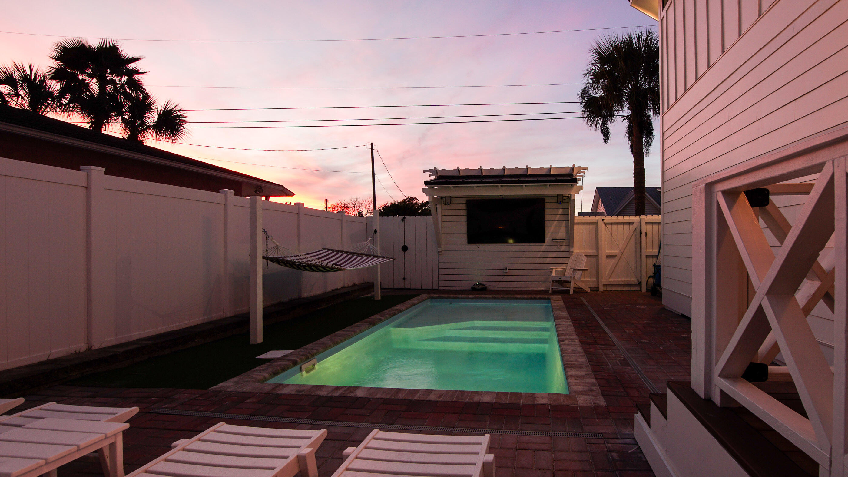 LAGUNA BEACH - Residential