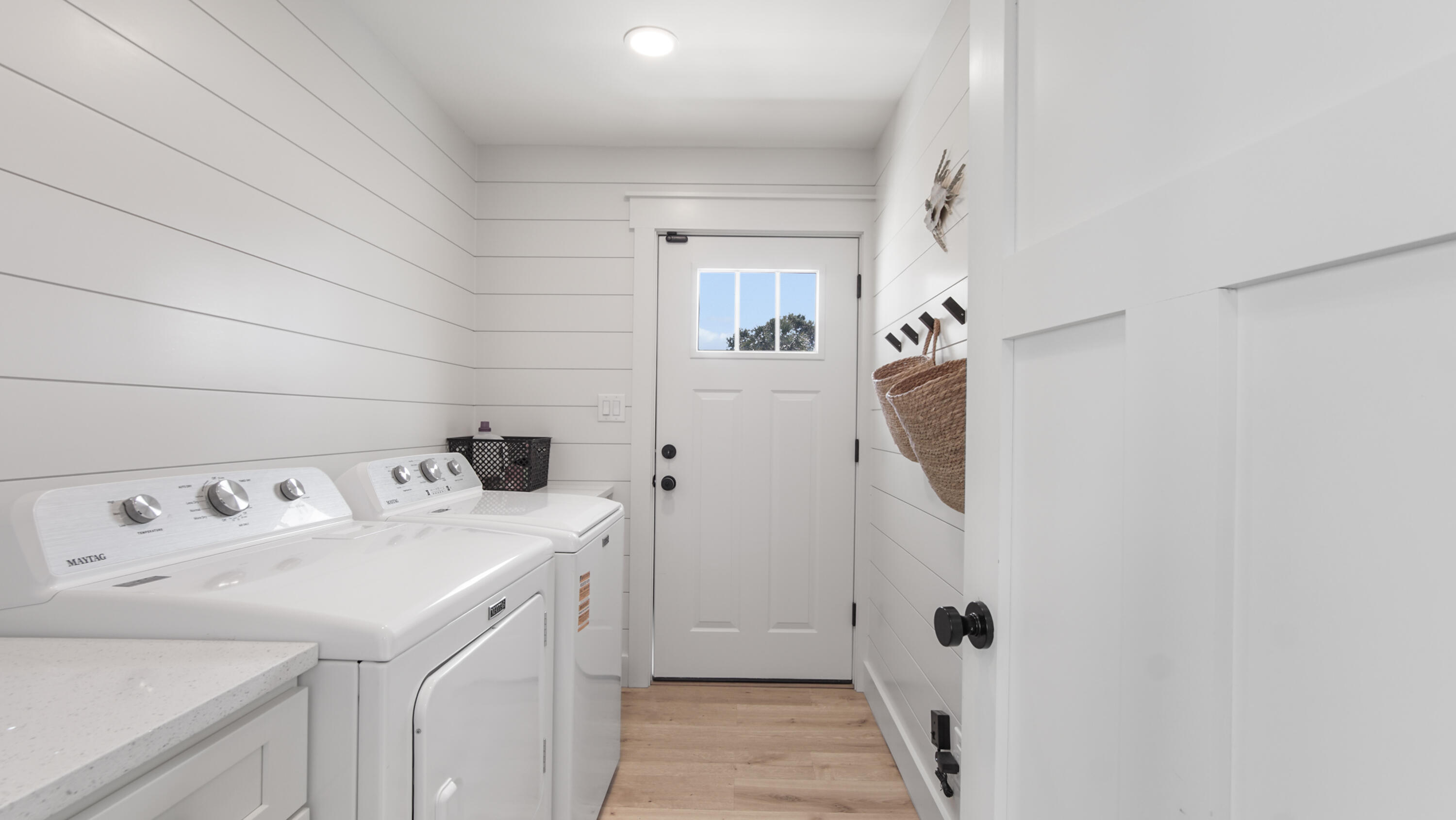 LAGUNA BEACH - Residential