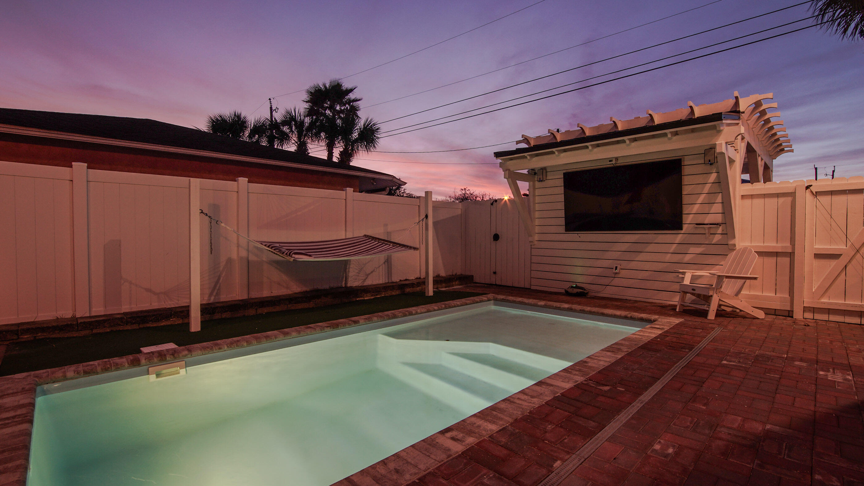 LAGUNA BEACH - Residential