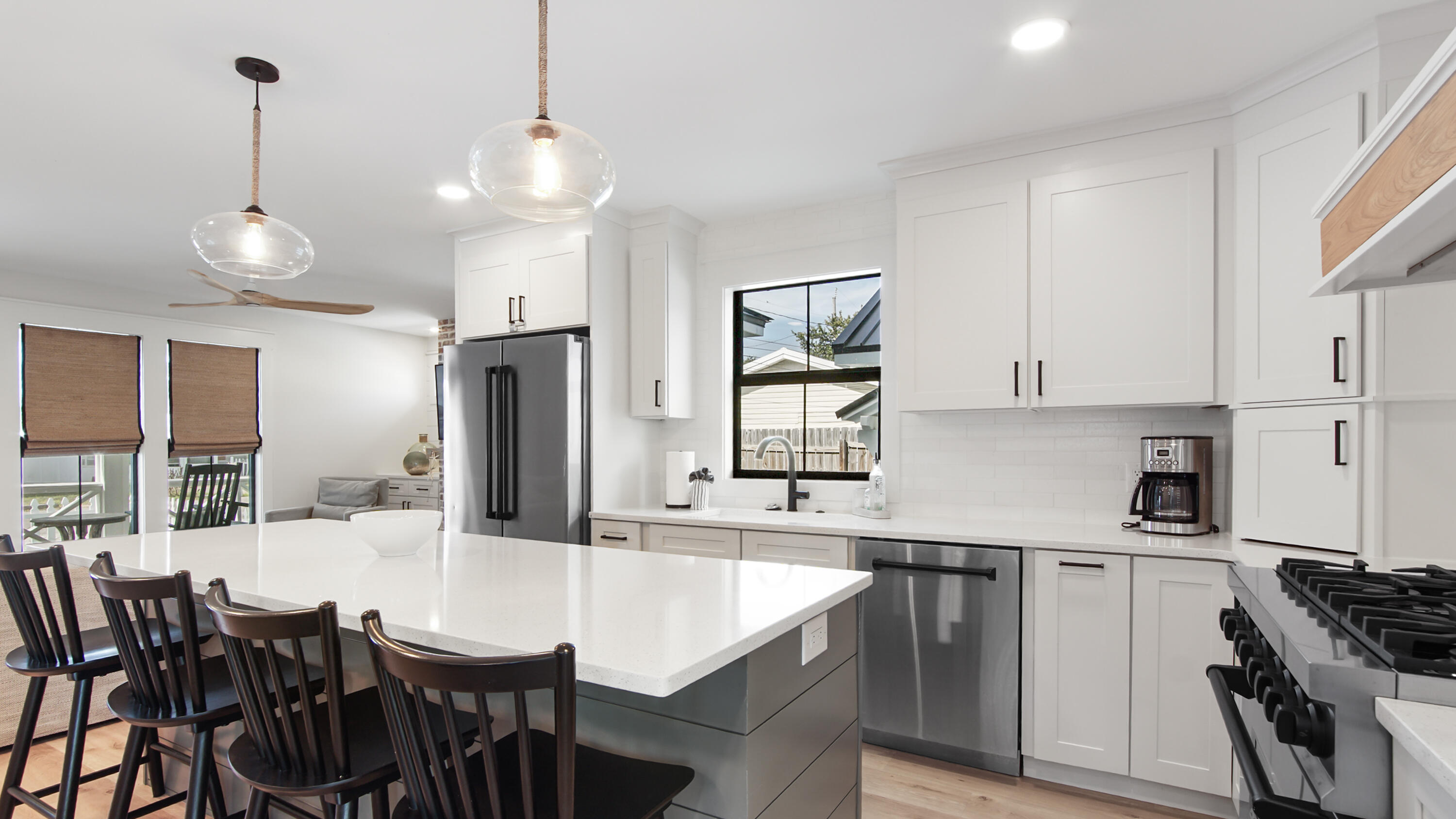 LAGUNA BEACH - Residential