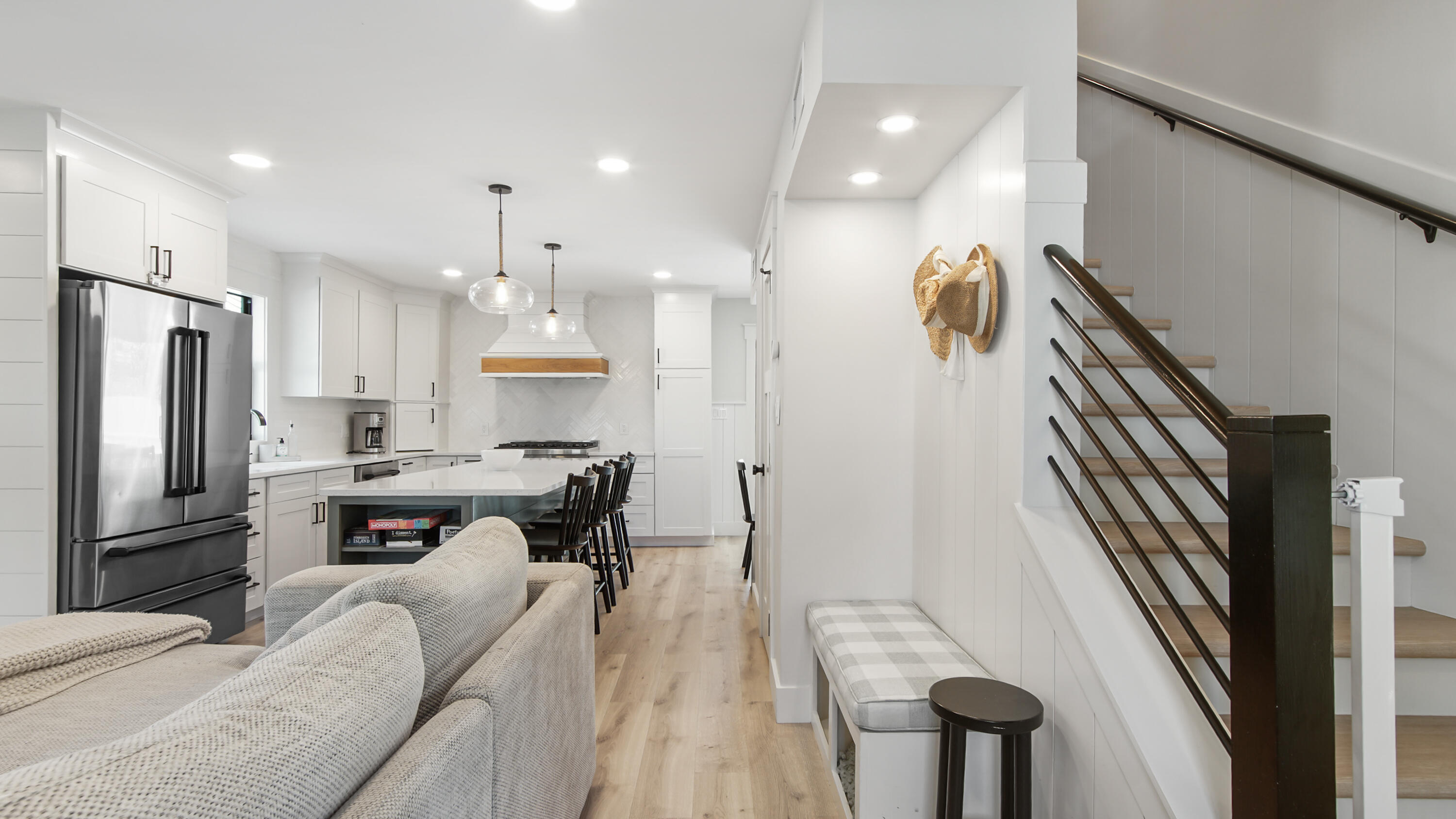 LAGUNA BEACH - Residential