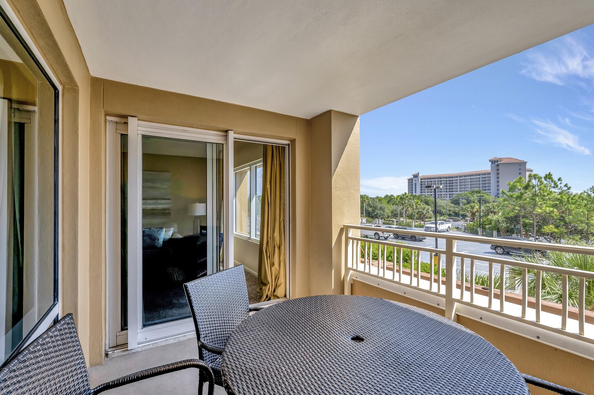 LUAU II - Residential Lease