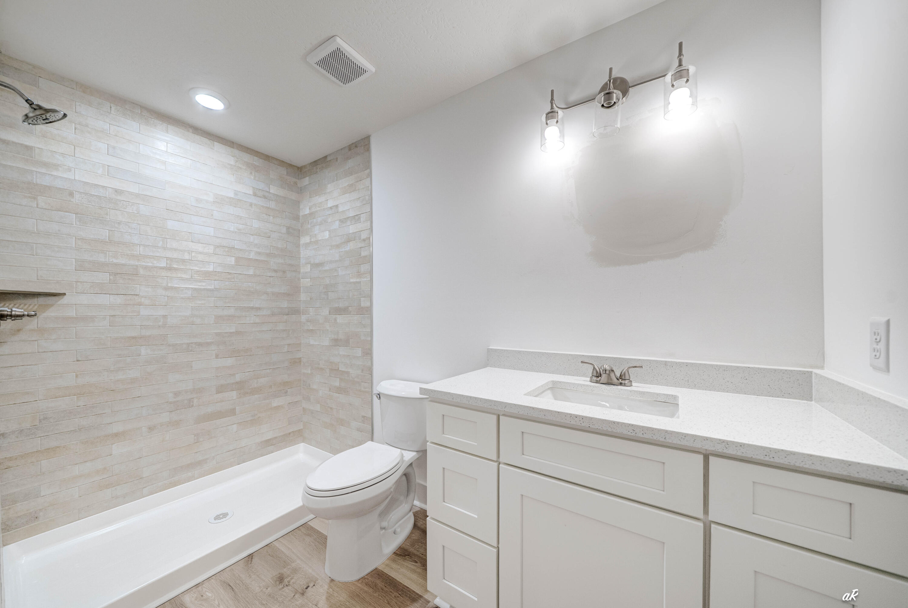 GRAND LAGOON BANKS - Residential